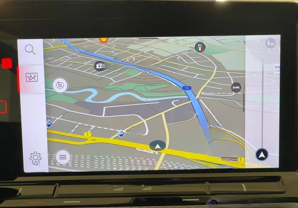 Volkswagen Golf 8 ACTIVE 1.5 TSI STANDH NAVI ACC SHZ foto 12