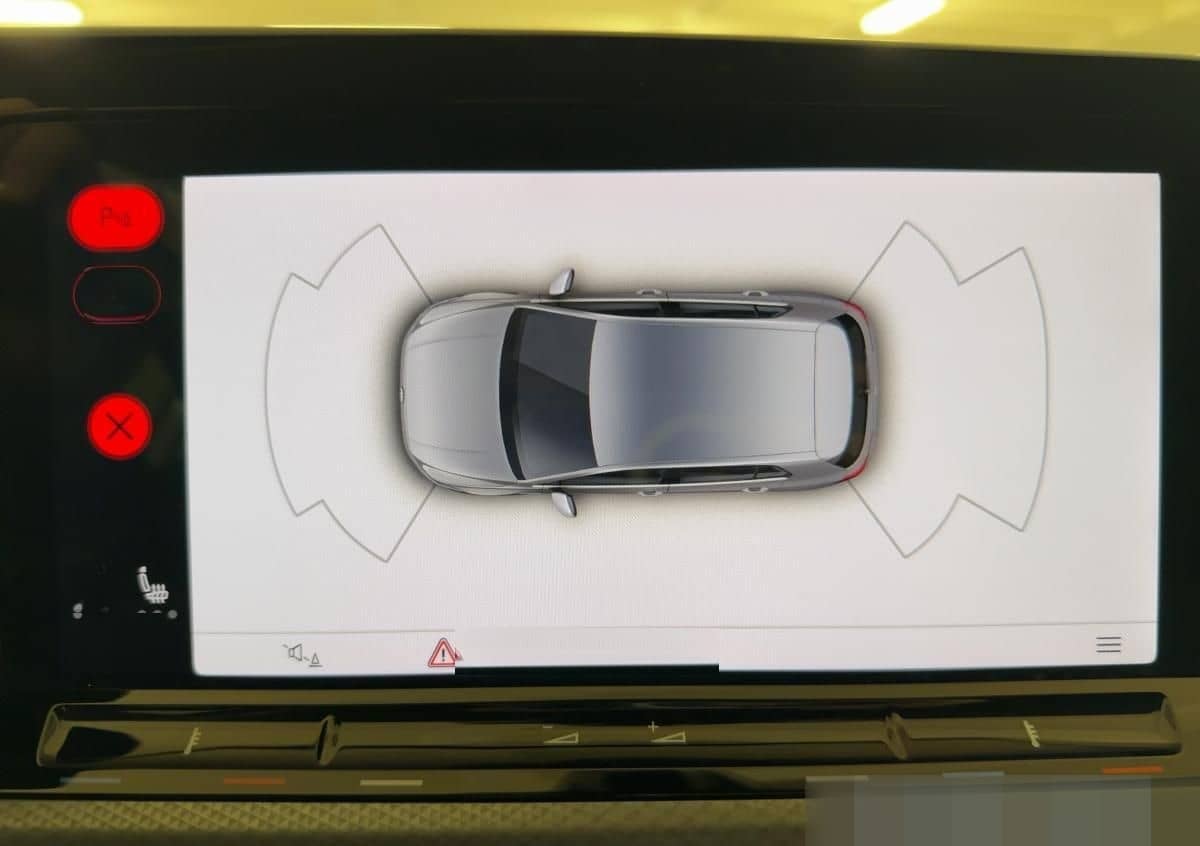 Volkswagen Golf 8 ACTIVE 1.5 TSI STANDH NAVI ACC SHZ foto 13