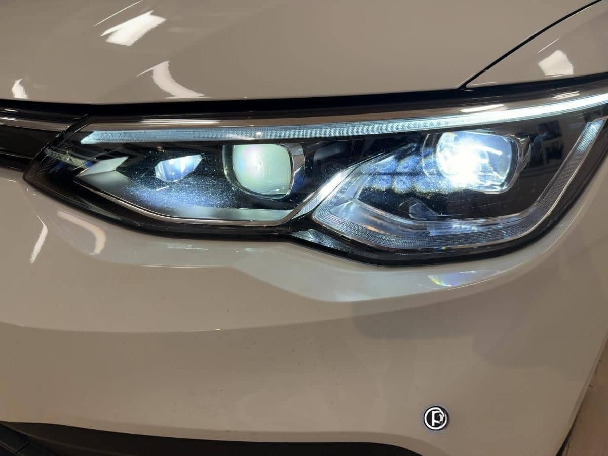 Volkswagen Golf 8 ACTIVE 1.5 TSI STANDH NAVI ACC SHZ foto 17