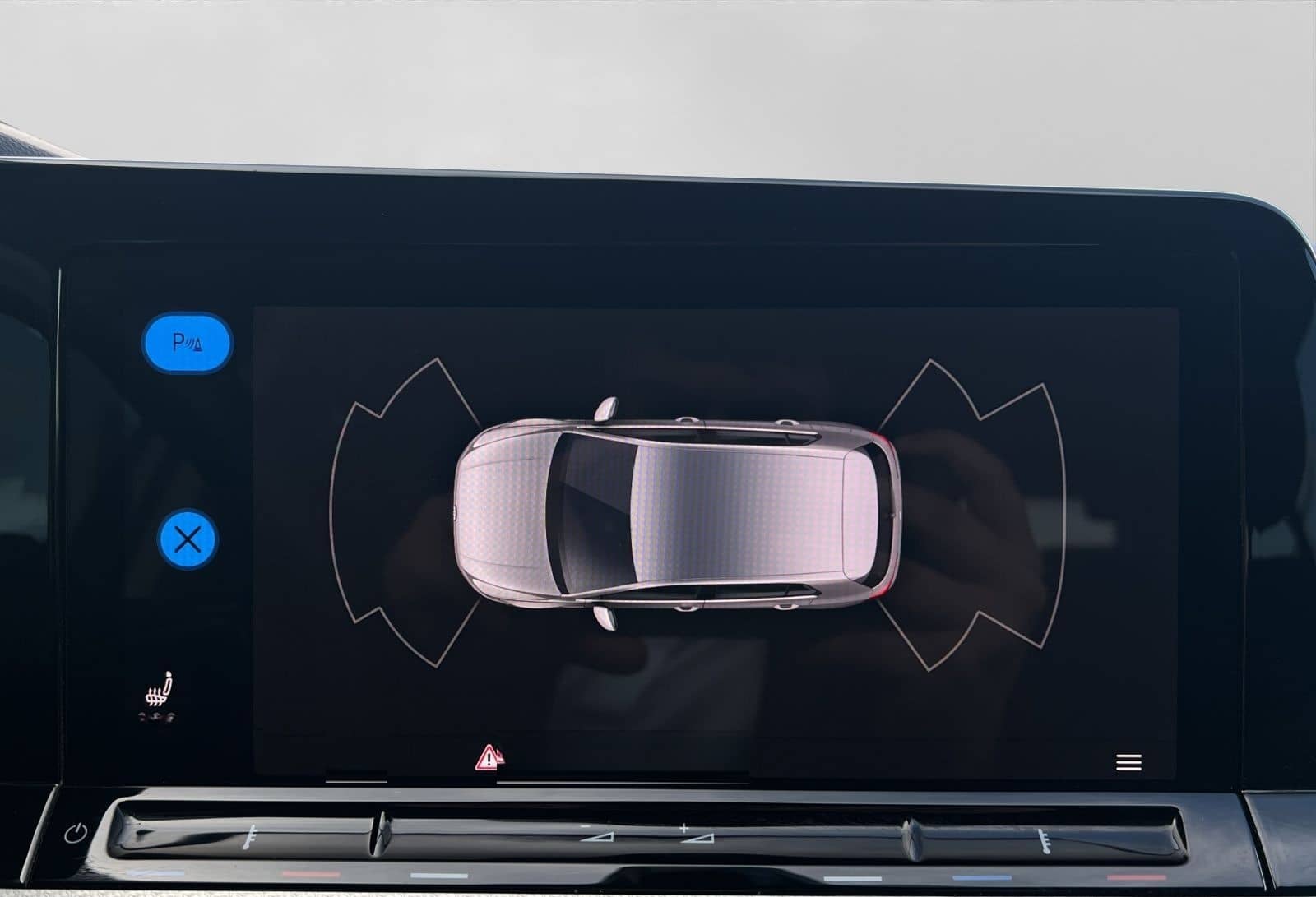 Volkswagen Golf 2.0 TDI DSG MOVE NAVI LM16 behMFL foto 16