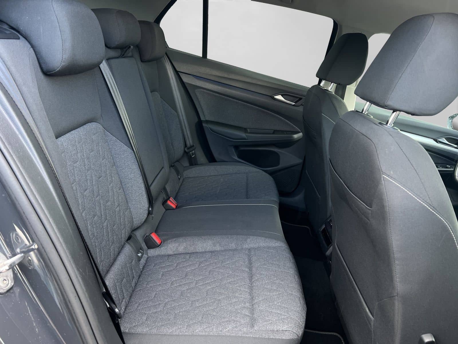 Volkswagen Golf 2.0 TDI DSG MOVE NAVI LM16 behMFL foto 6