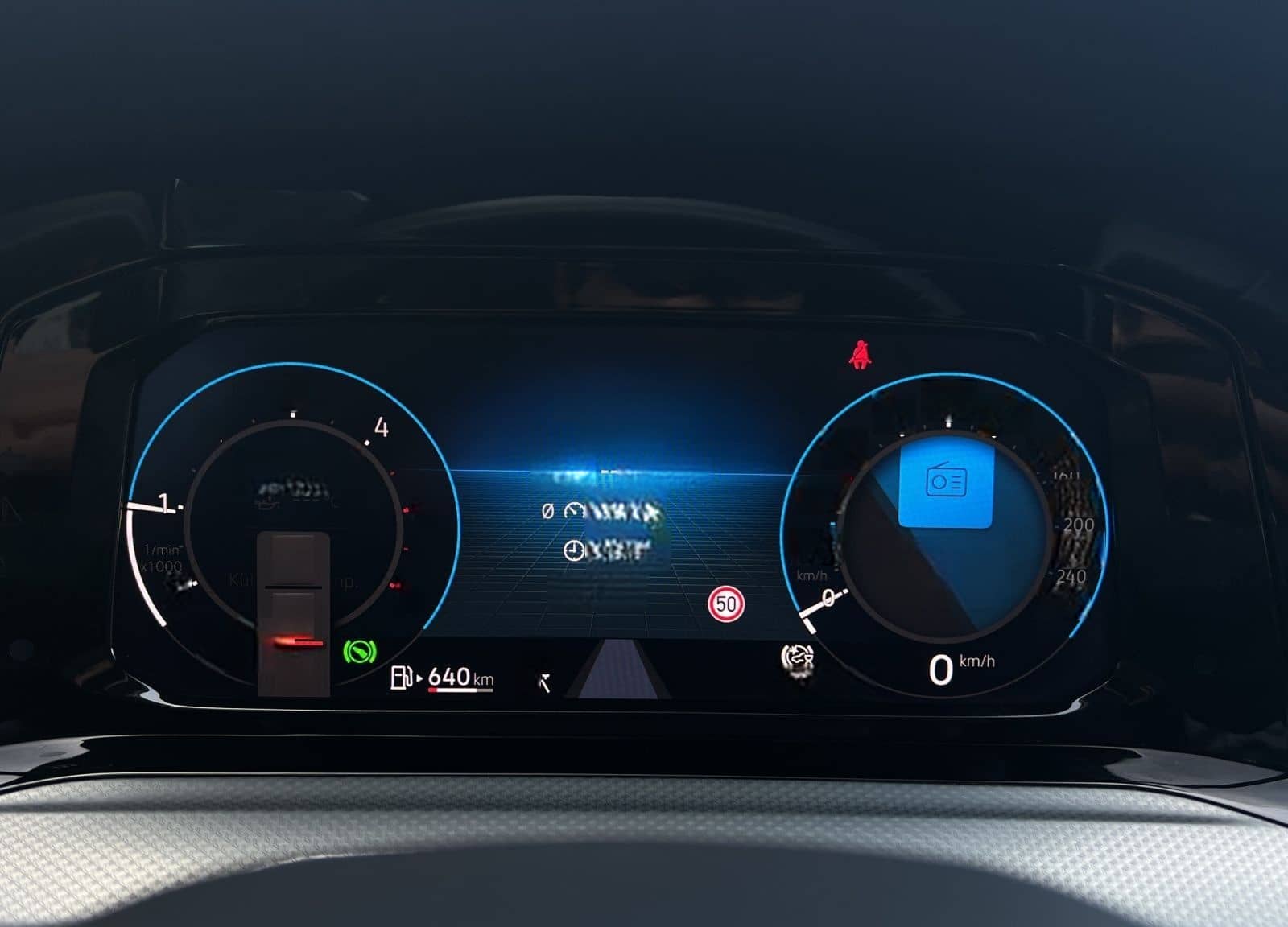 Volkswagen Golf 2.0 TDI DSG MOVE NAVI LM16 behMFL foto 10