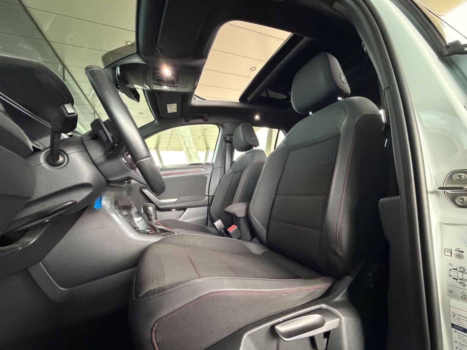 Volkswagen T-ROC SPORT AUT. 150PS | PANO | NAVI | MFL | DAB foto 15