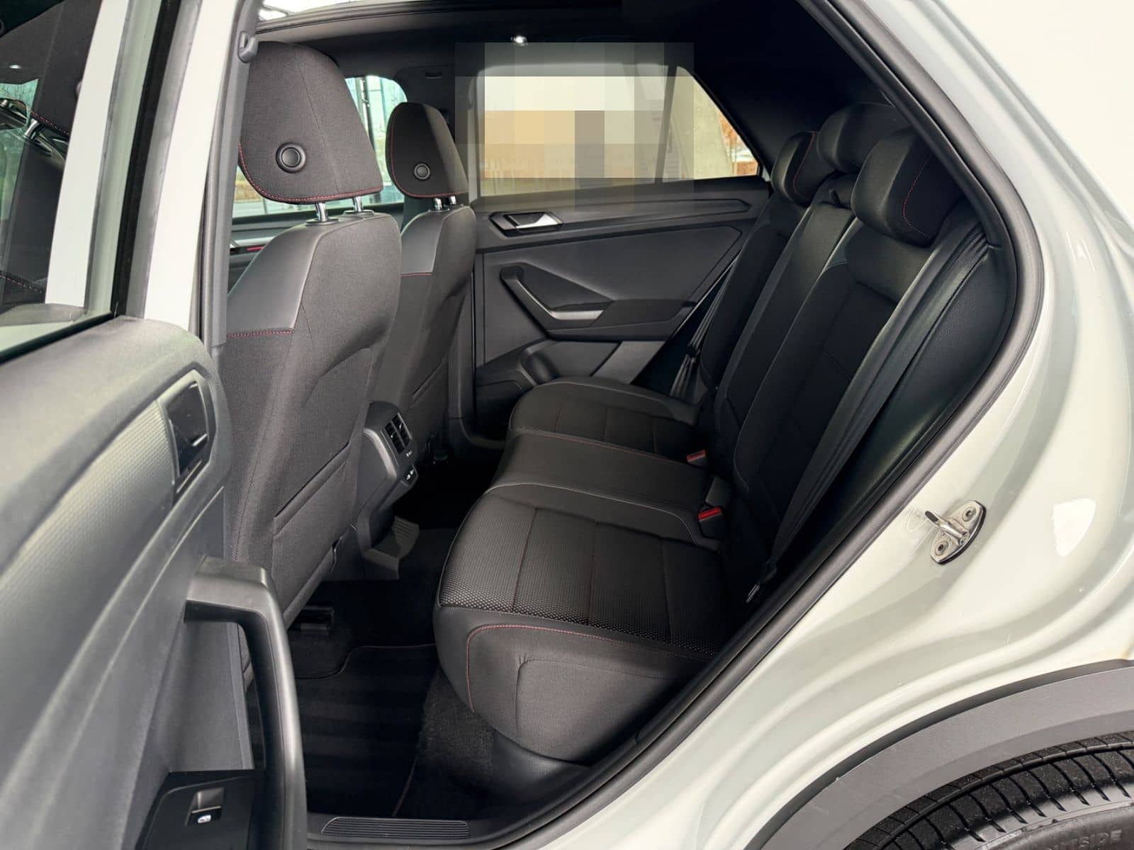 Volkswagen T-ROC SPORT AUT. 150PS | PANO | NAVI | MFL | DAB foto 16