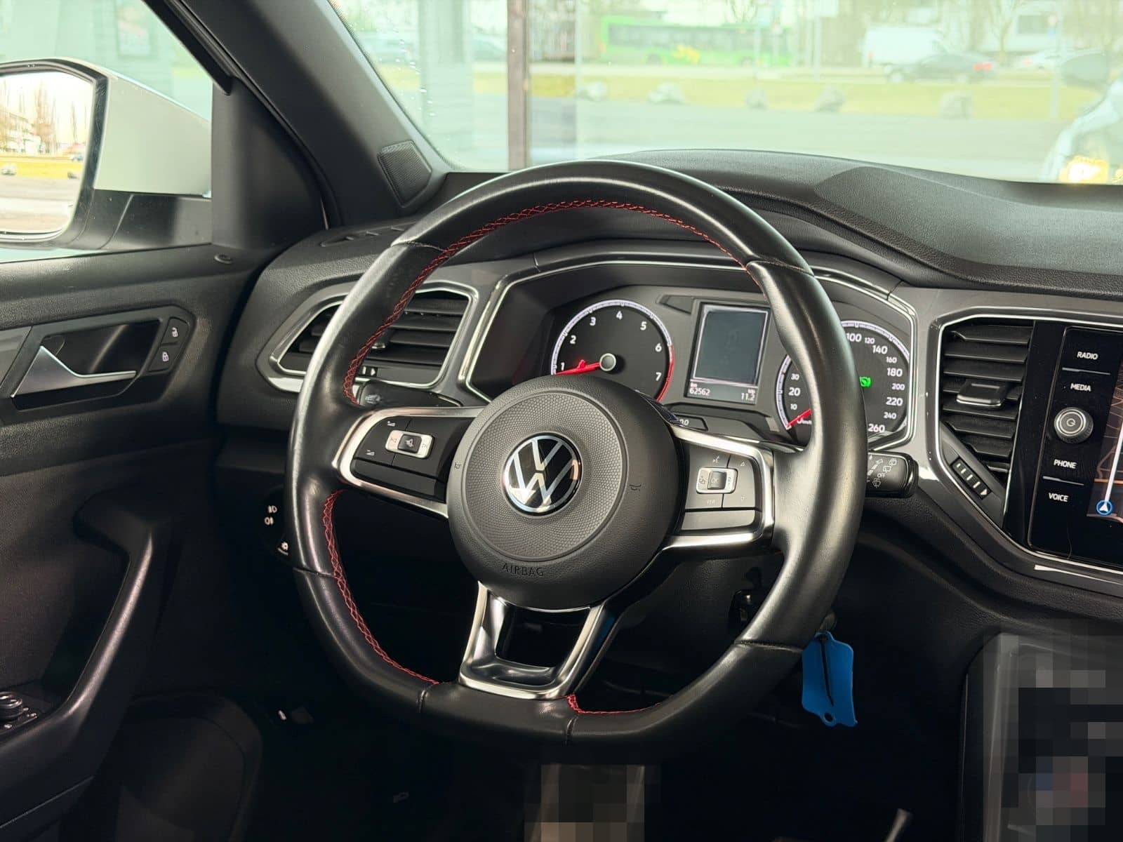 Volkswagen T-ROC SPORT AUT. 150PS | PANO | NAVI | MFL | DAB foto 25