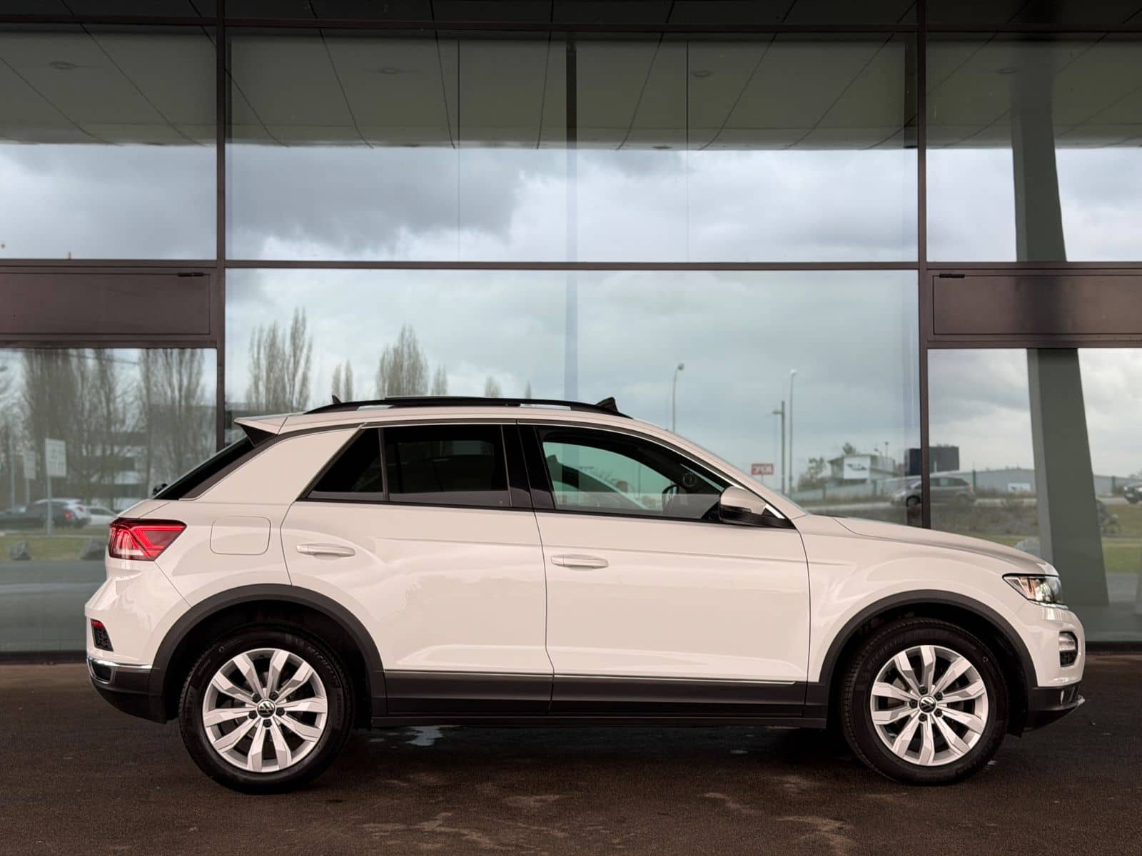 Volkswagen T-ROC SPORT AUT. 150PS | PANO | NAVI | MFL | DAB foto 4