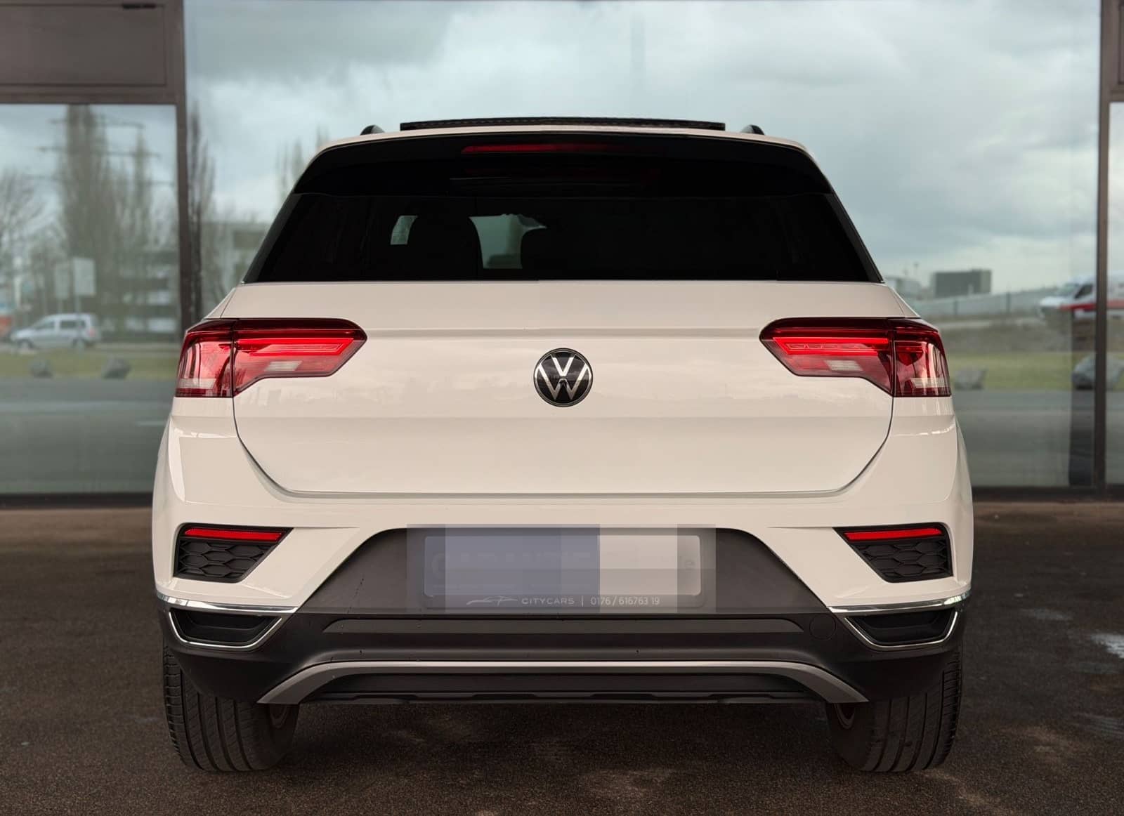 Volkswagen T-ROC SPORT AUT. 150PS | PANO | NAVI | MFL | DAB foto 6