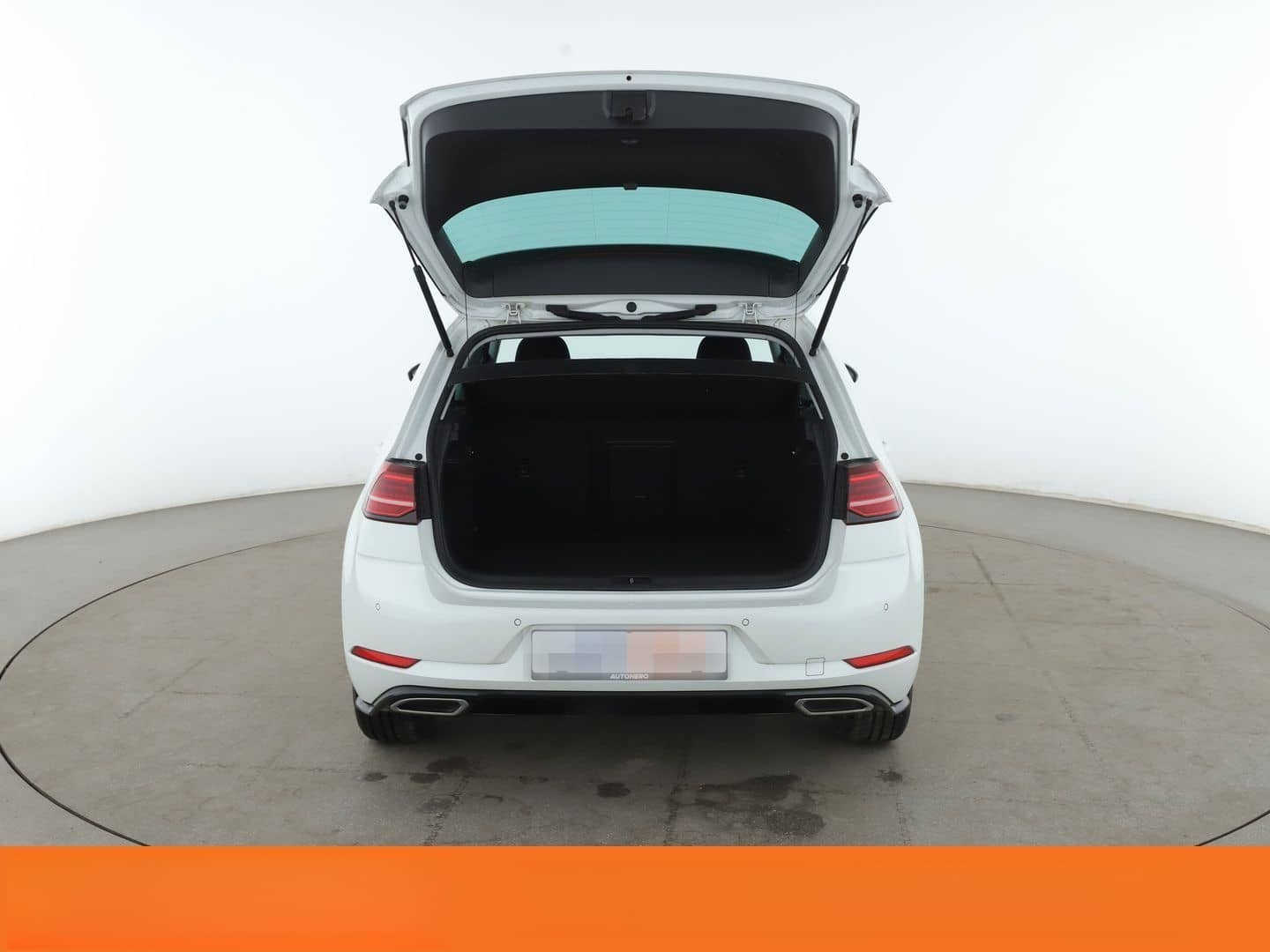 Volkswagen Golf VII 1.5 TSI ACT Highline BM Aut.*NAVI*LED* foto 17