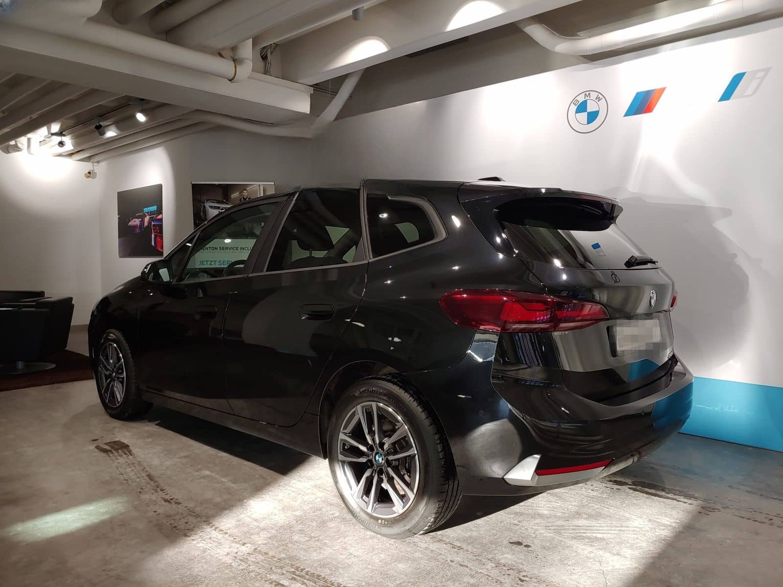 BMW 218i LCPlus/AHK/Parkassistent/LED/Shz foto 4