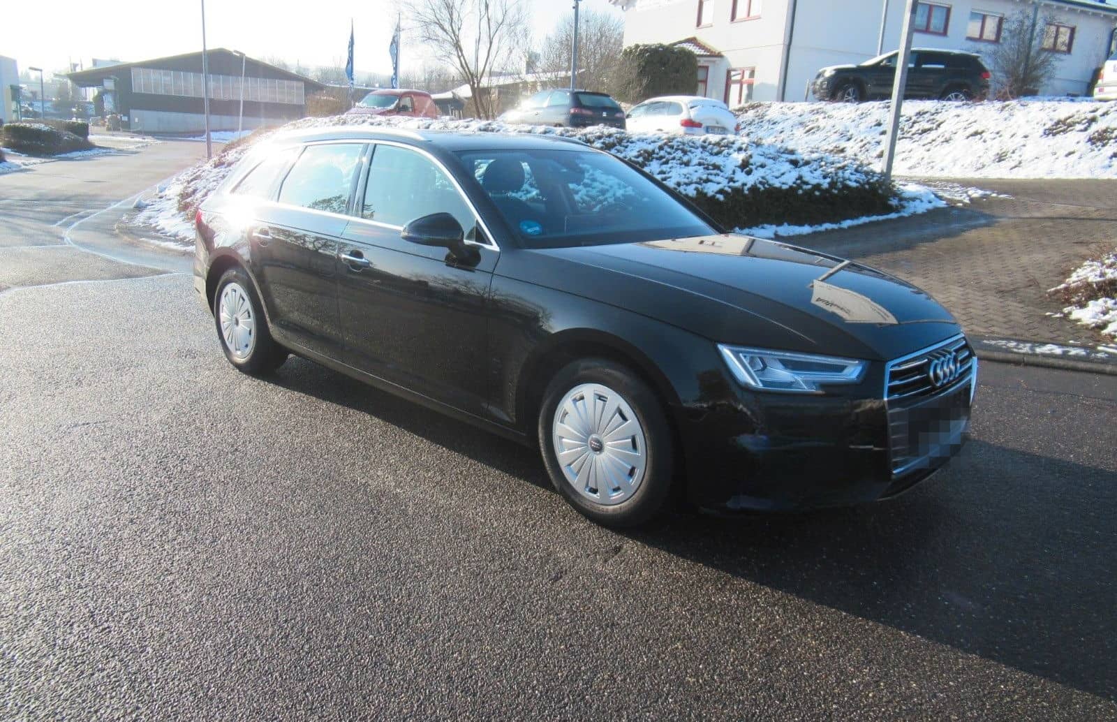 Audi A4 Avant 35 TDI design foto 2