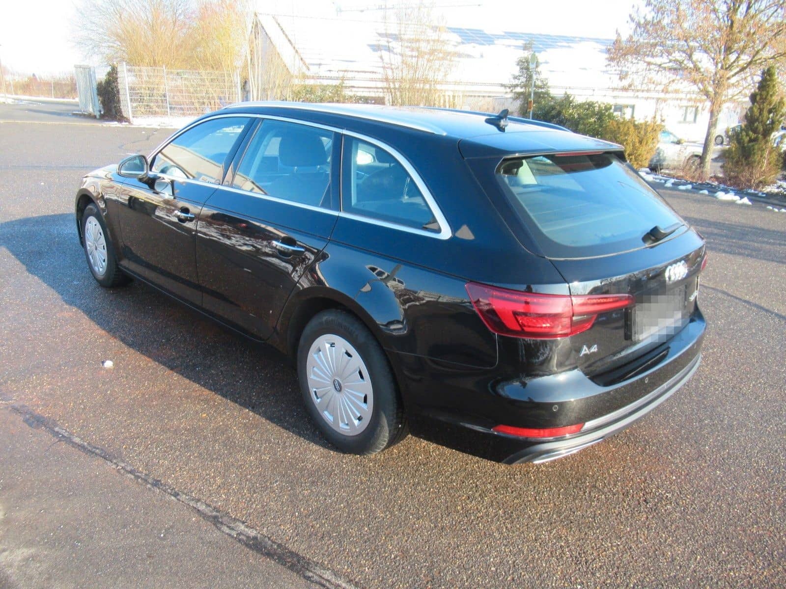 Audi A4 Avant 35 TDI design foto 4