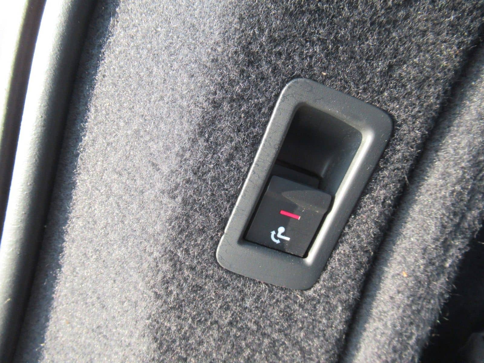 Audi A4 Avant 35 TDI design foto 6