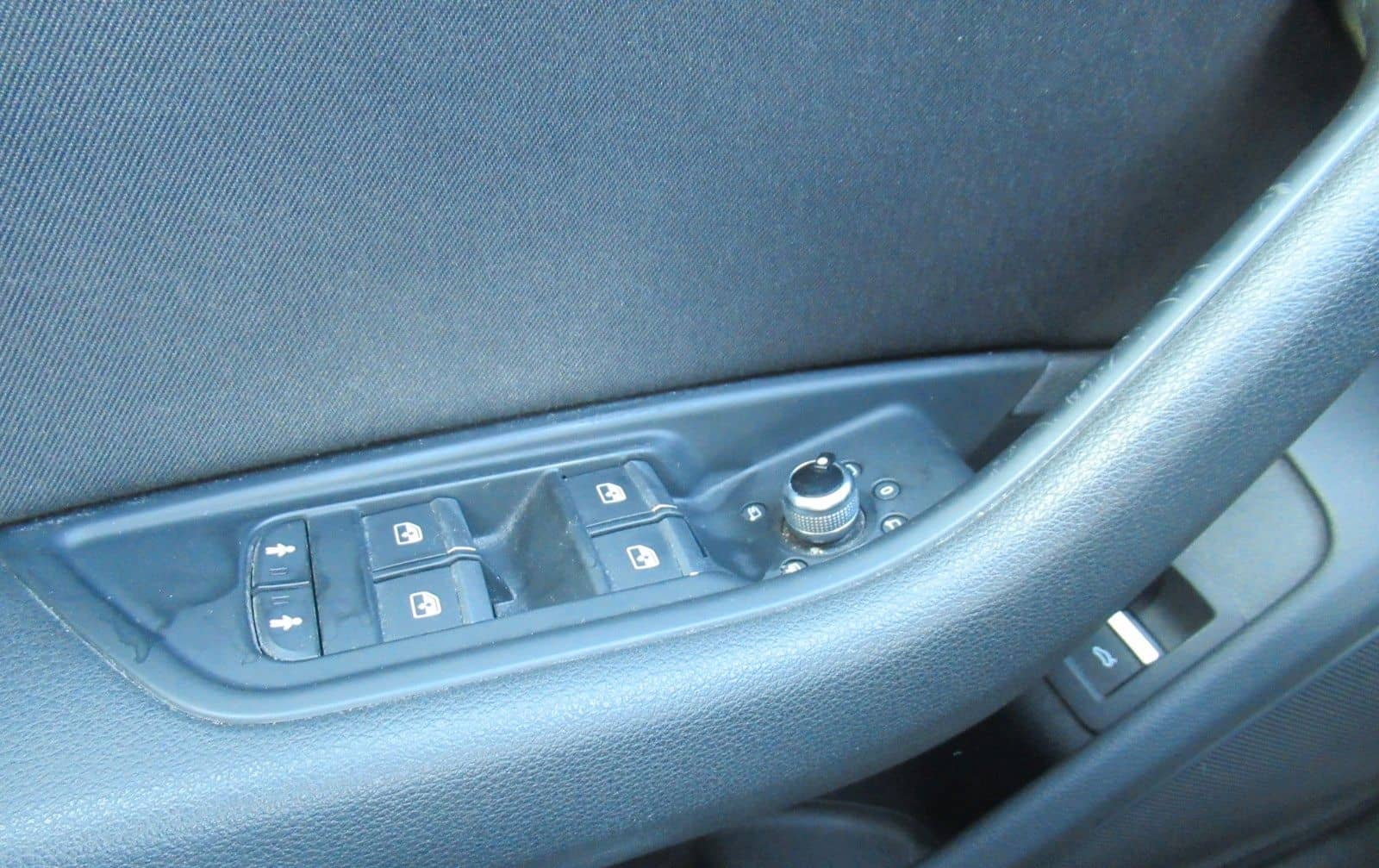 Audi A4 Avant 35 TDI design foto 9