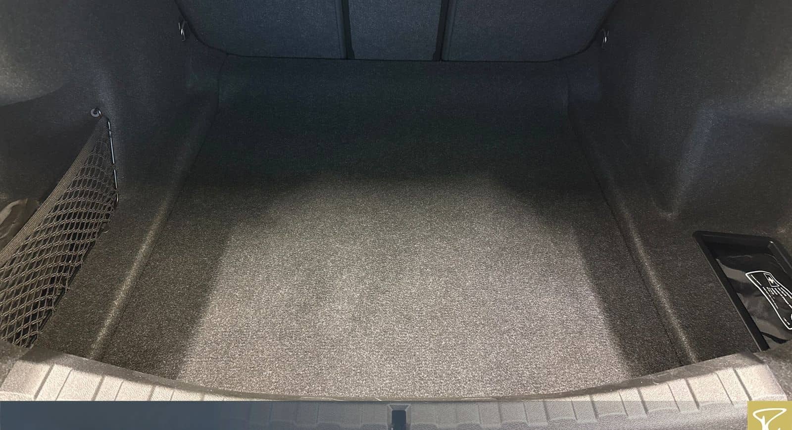 BMW 318i A Lim M Sport,AHK,LC+,RFK,Keyless foto 10