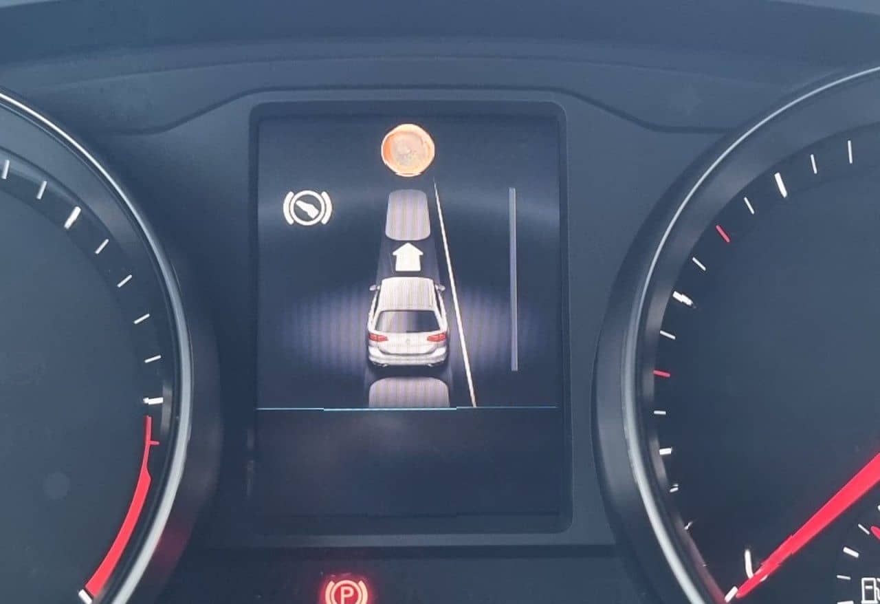 Volkswagen Passat 2.0 TDI DSG,MATRIX,KAMERA,AHK,ACC+LANE foto 13