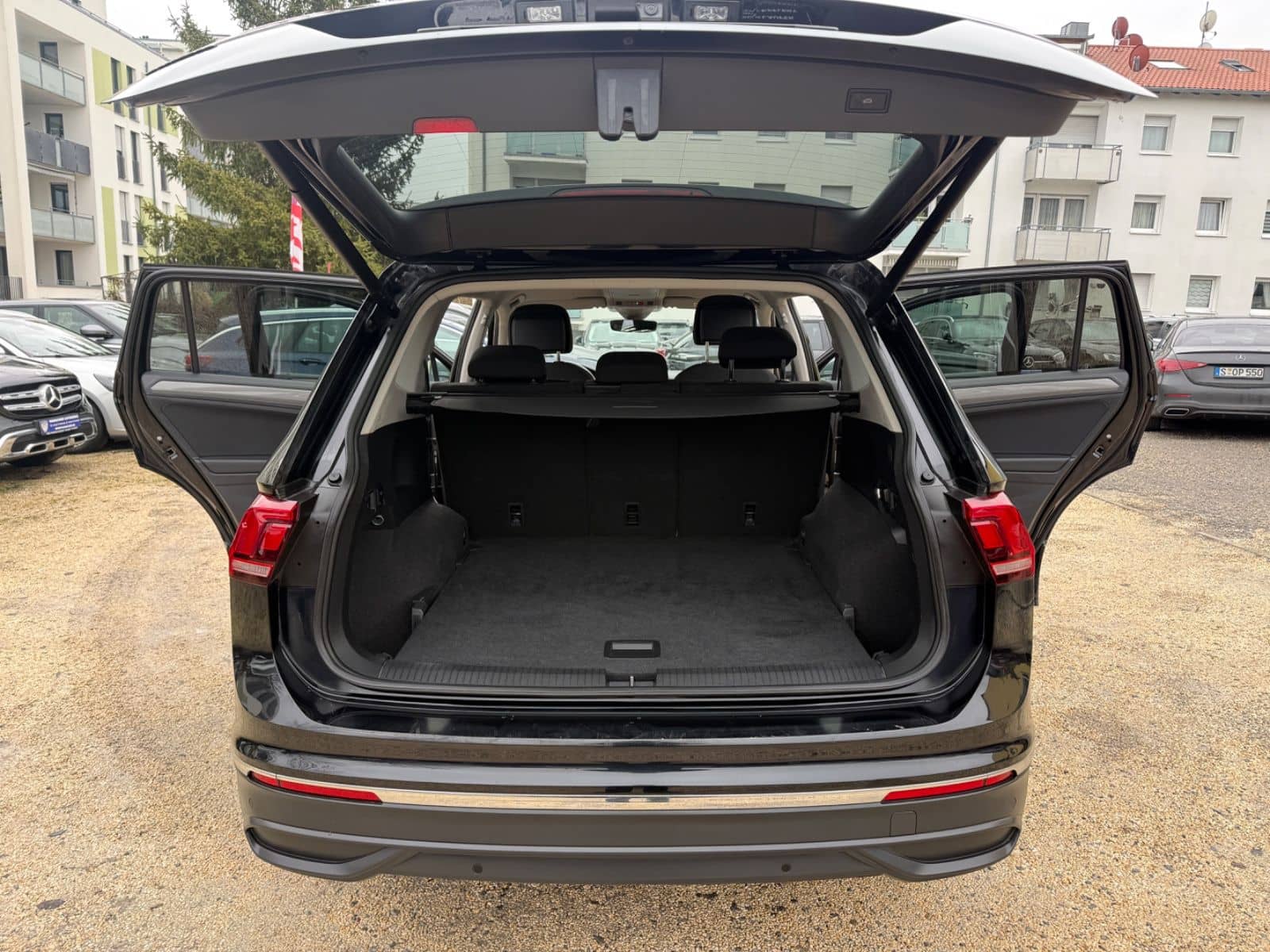 Volkswagen Tiguan Allspace Life HuD ACC LED Kamera Keyless foto 18