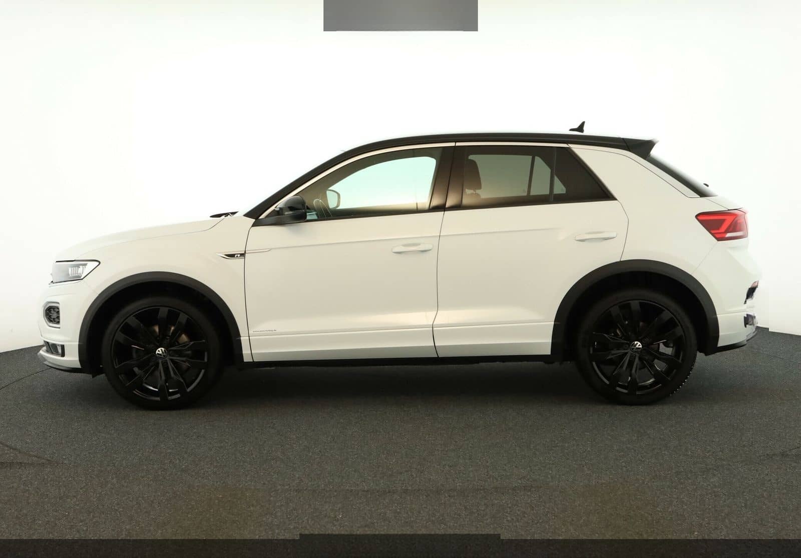 Volkswagen T-Roc 1.5 TSI Sport R-Line#AHK#ActiveInfo#19Z#LE foto 2