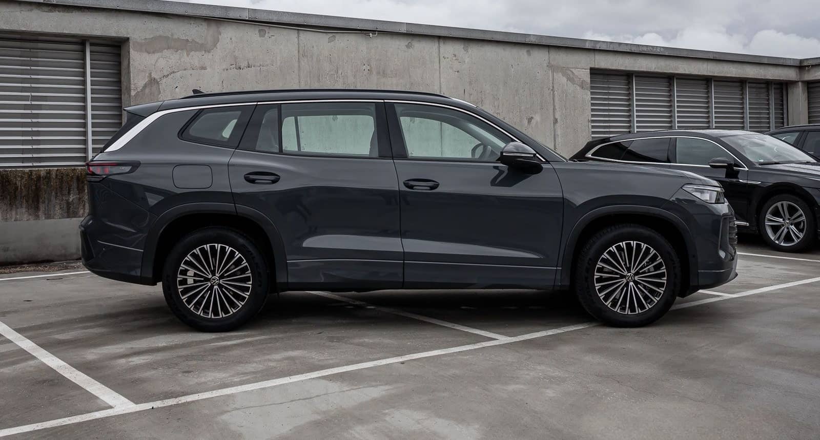 Volkswagen Tayron 1.5 eTSI Life 7-Sitzer AHK ACC IQ.Light I foto 6