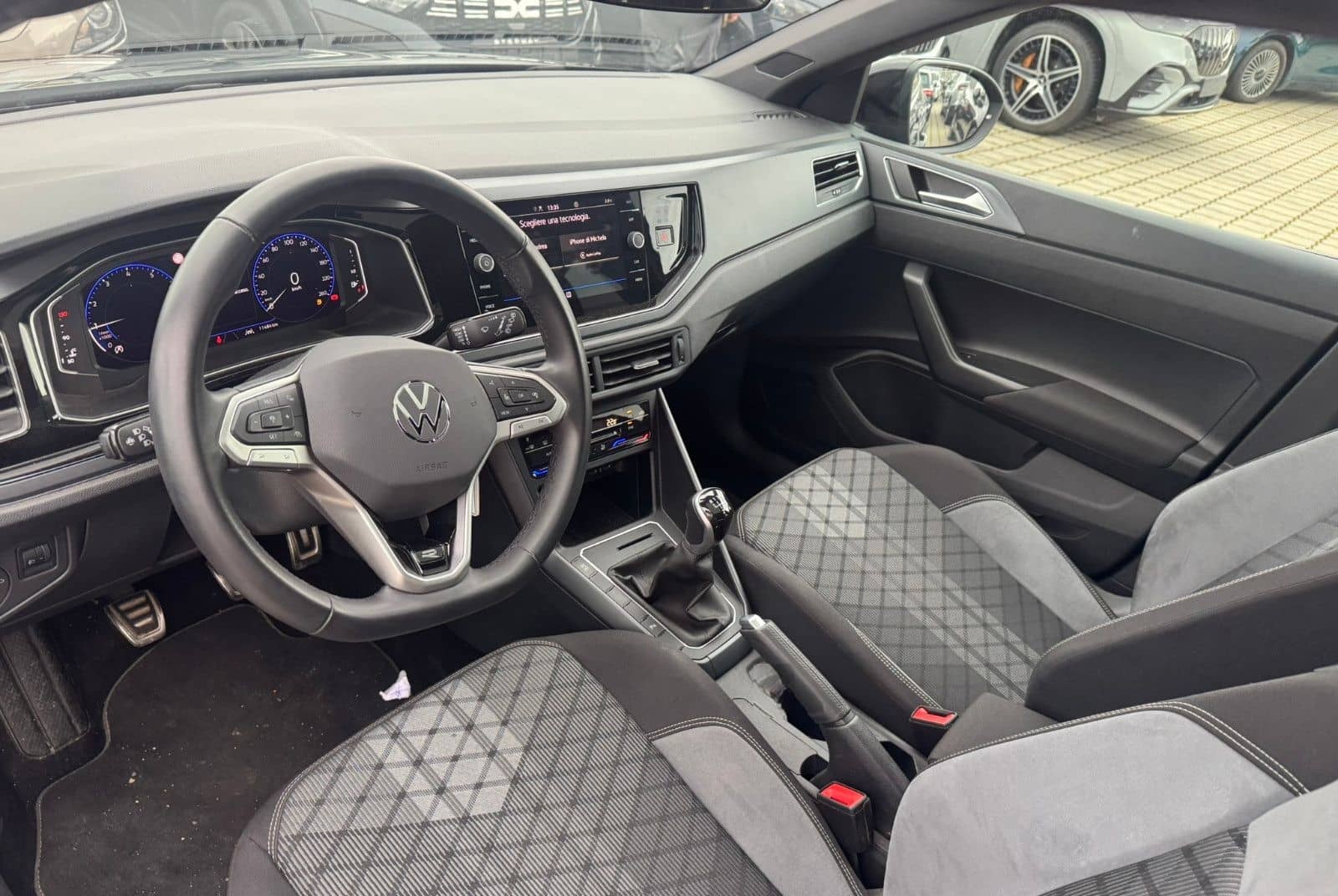 Volkswagen Taigo R-Line LED digt Cockpit Panorama foto 3