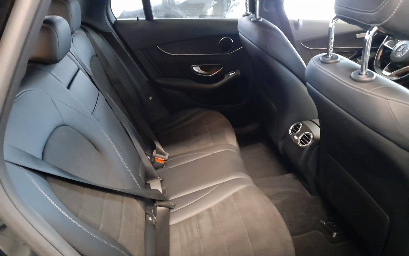 Mercedes-Benz GLC 250 4Matic AMG Line foto 14