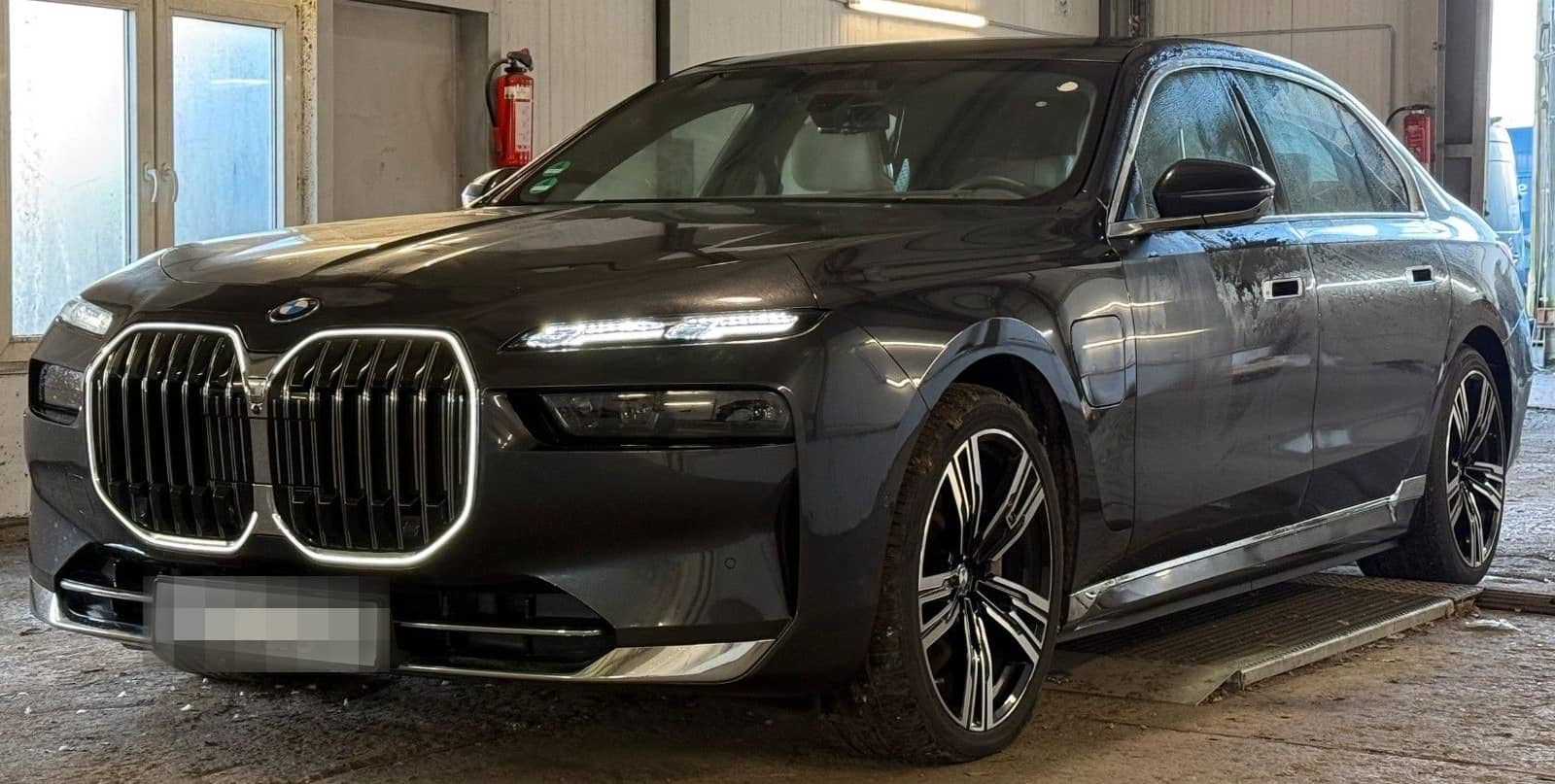 BMW 750e xDrive EXEC.LOUNGE*FOND ENTERT*voll foto 3