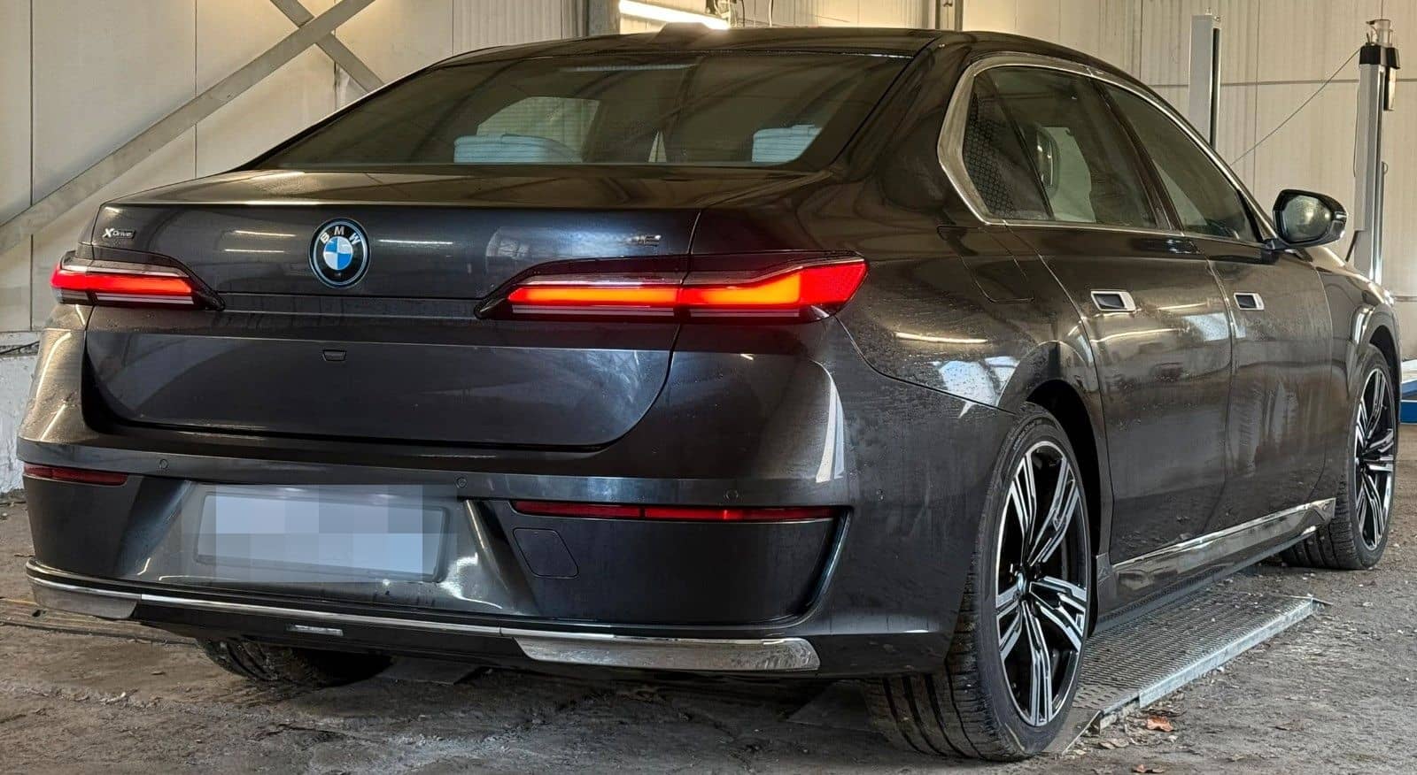 BMW 750e xDrive EXEC.LOUNGE*FOND ENTERT*voll foto 5