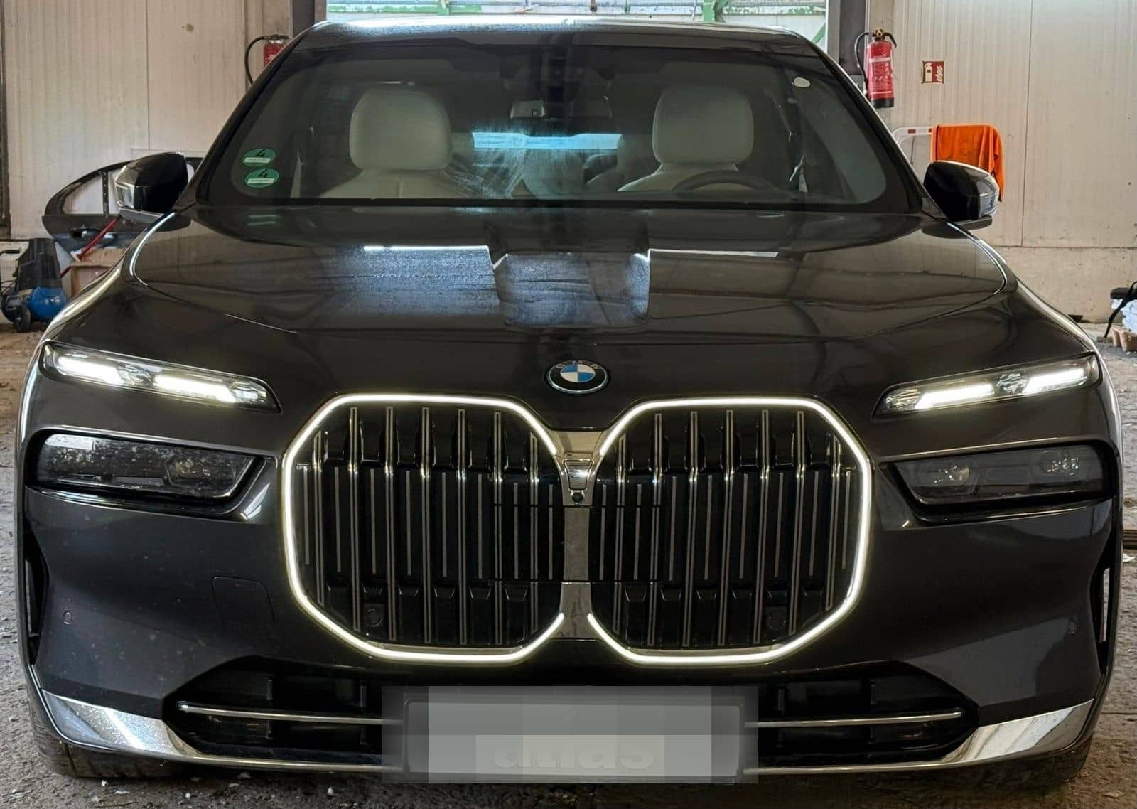 BMW 750e xDrive EXEC.LOUNGE*FOND ENTERT*voll foto 8