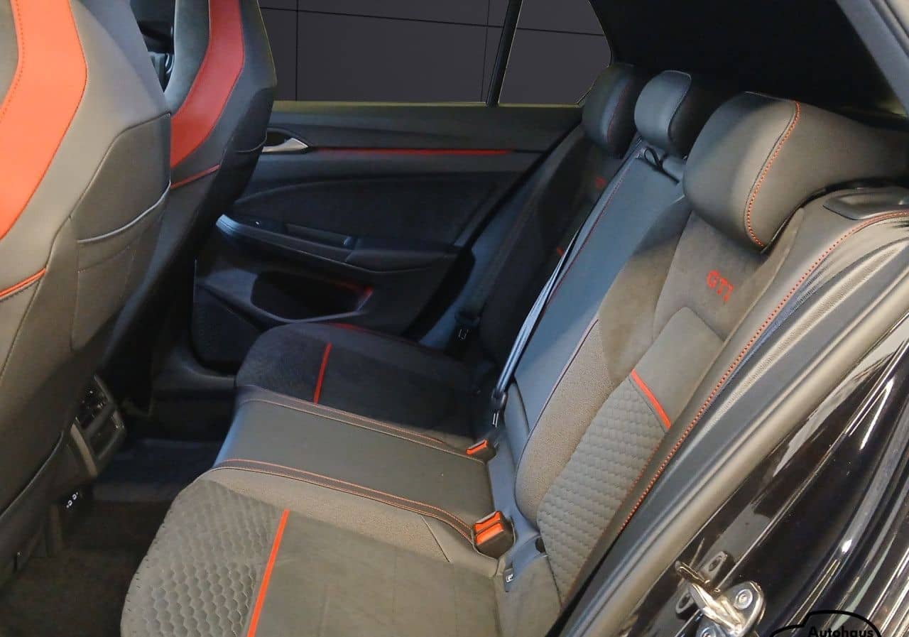 Volkswagen Golf GTI Clubsport 2.0TSI DSG LED Plus AppCon foto 13