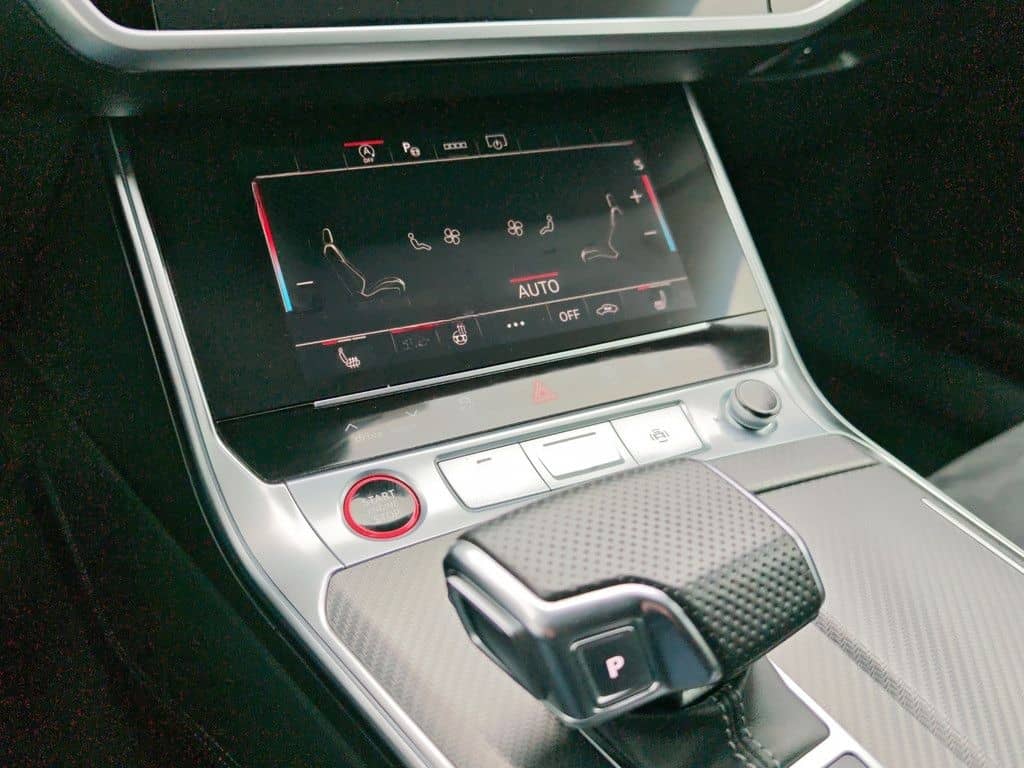 Audi RS6 Avant 4.0 TFSI quattro foto 20