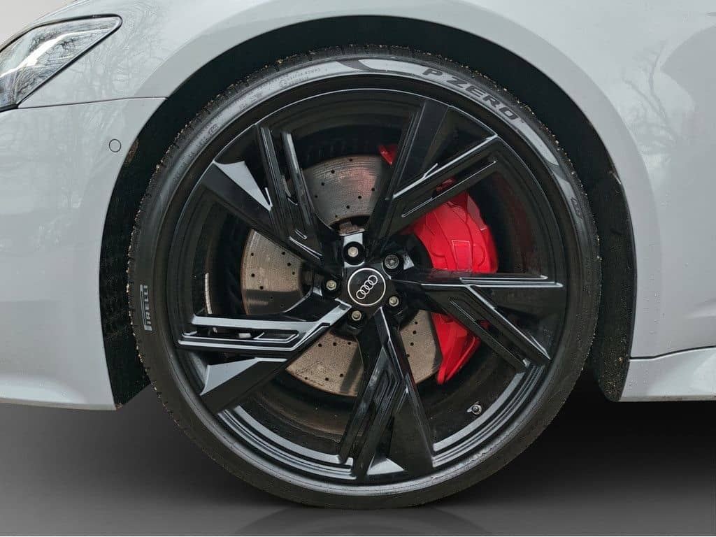 Audi RS6 Avant 4.0 TFSI quattro foto 8