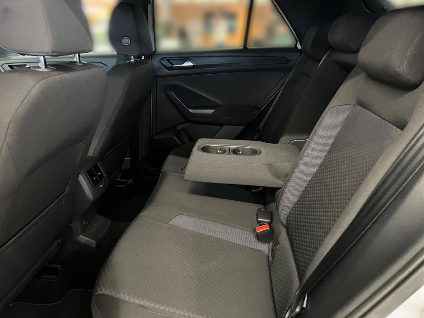 Volkswagen T-Roc 1.5 TSI United DSG AHK Dachreling DPCv+h L foto 11