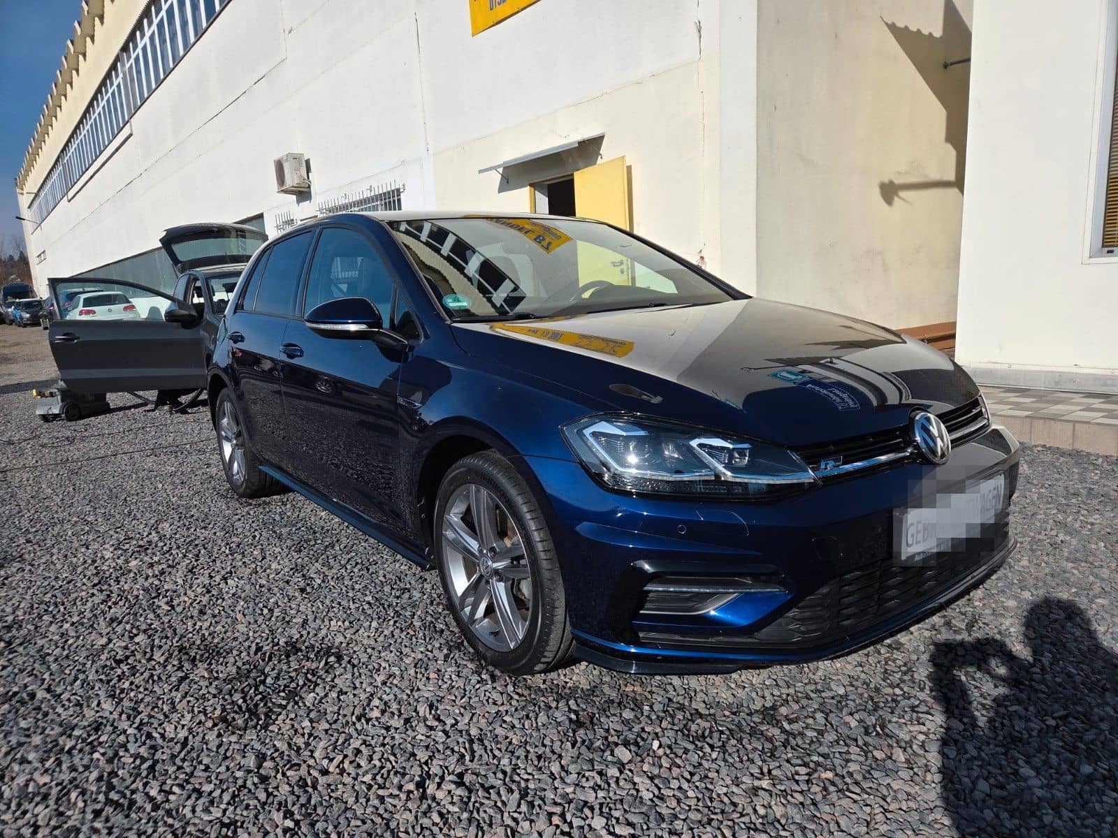 Volkswagen Golf VII Lim. R-Line-DSG-Kamera-Navi-Matrix-LED foto 3
