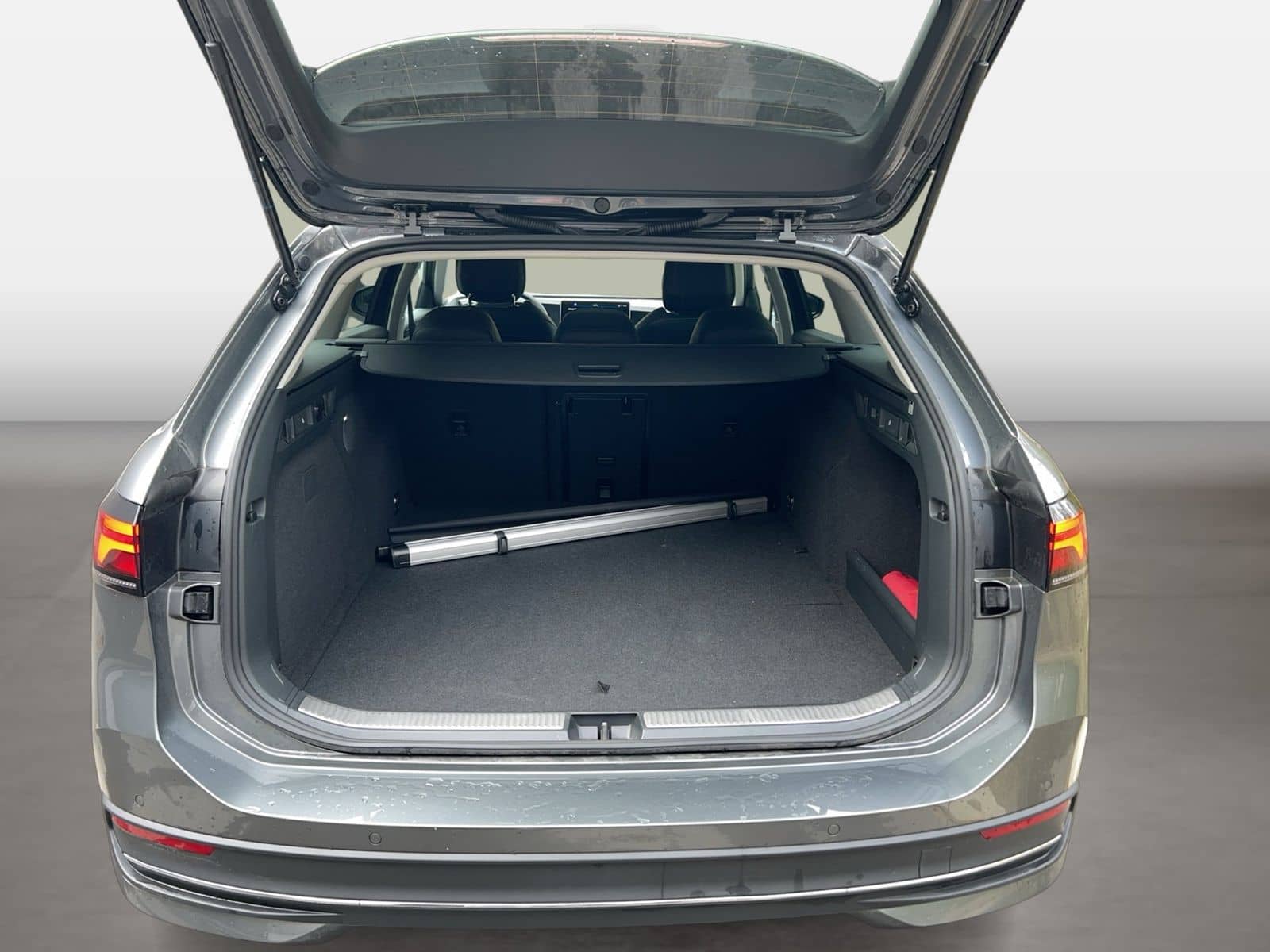 Volkswagen Passat Variant 1.5 TSI eHybrid CarPlay|AHK|HUD foto 12