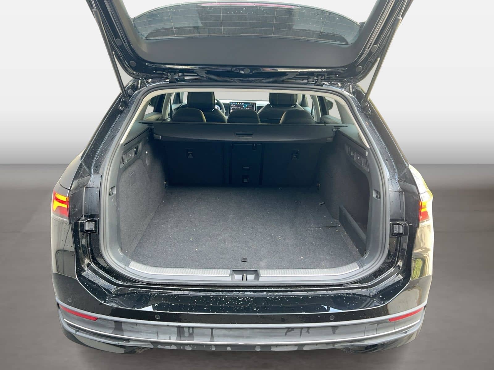 Volkswagen Passat Variant 1.5 TSI eHybrid CarPlay|AHK|HUD foto 12