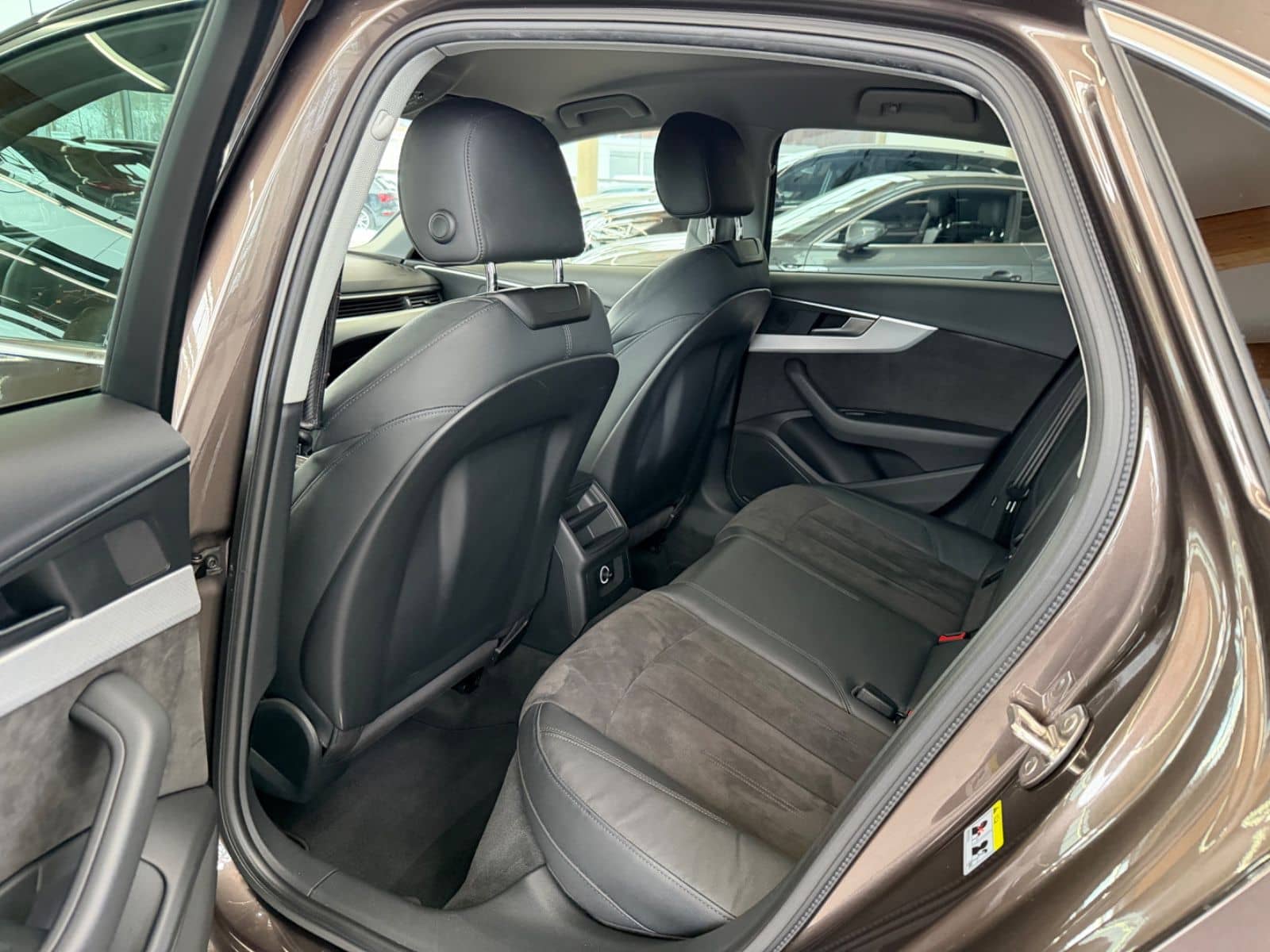 Audi A4 Lim. 2.0TDI sport Virtual LED foto 22