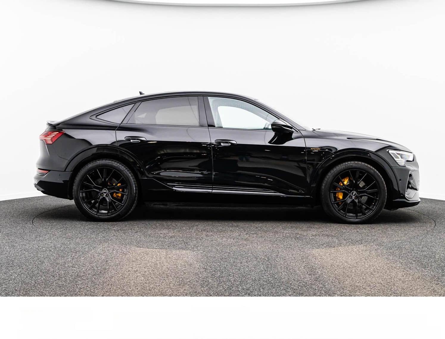 Audi E-TRON SPORTBACK 55 2x S LINE ALL-BLACK ACC/PANO foto 8