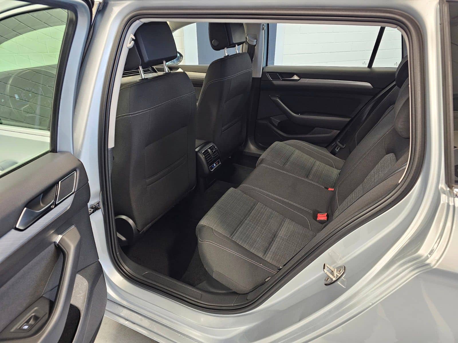 Volkswagen Passat Variant Business 2.0 TDI 4Motion + ACC/VC foto 10