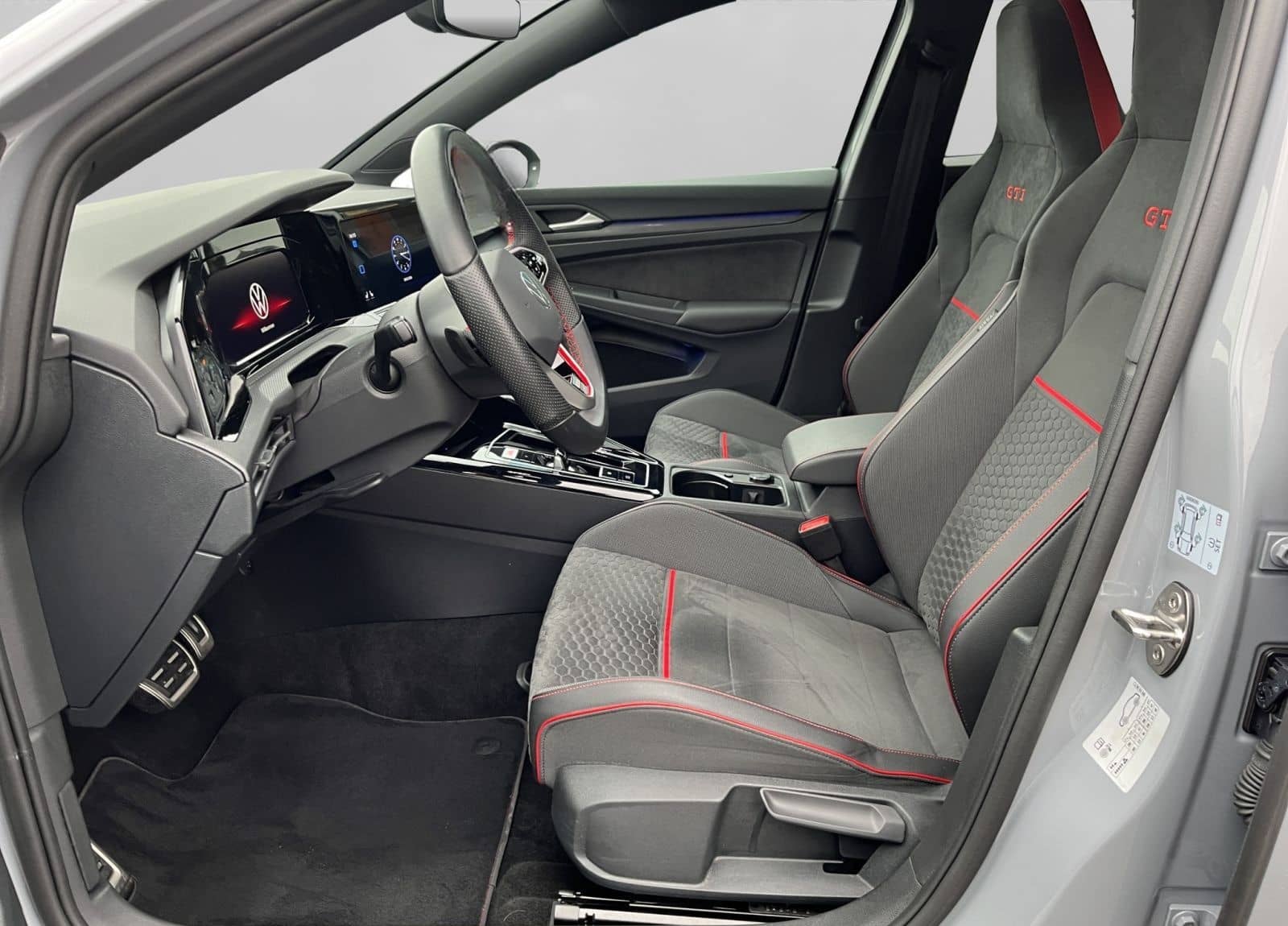 Volkswagen Golf VIII GTI Clubsport DSG Pano+LED+ACC+Kamera+ foto 12