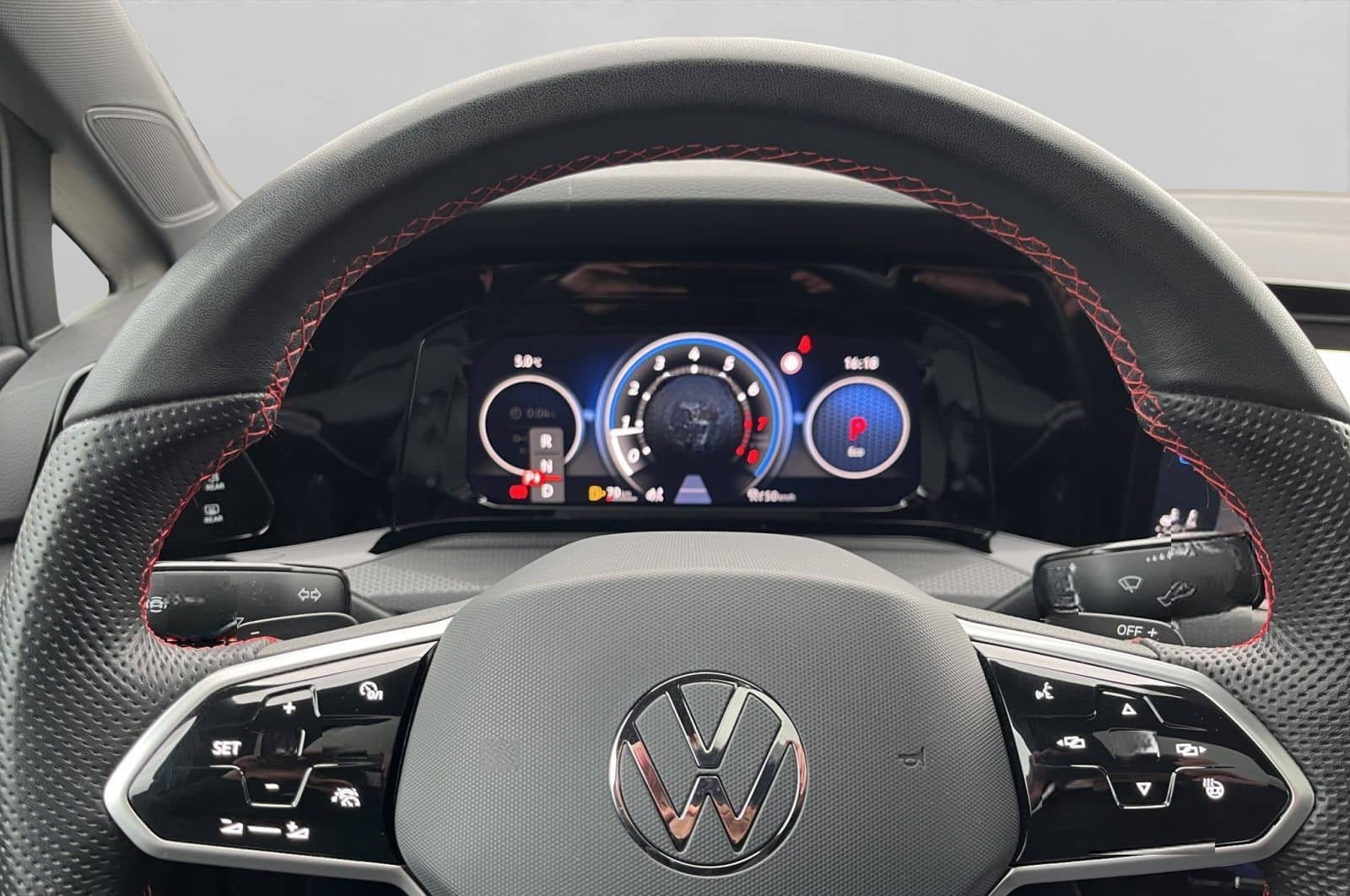 Volkswagen Golf VIII GTI Clubsport DSG Pano+LED+ACC+Kamera+ foto 20