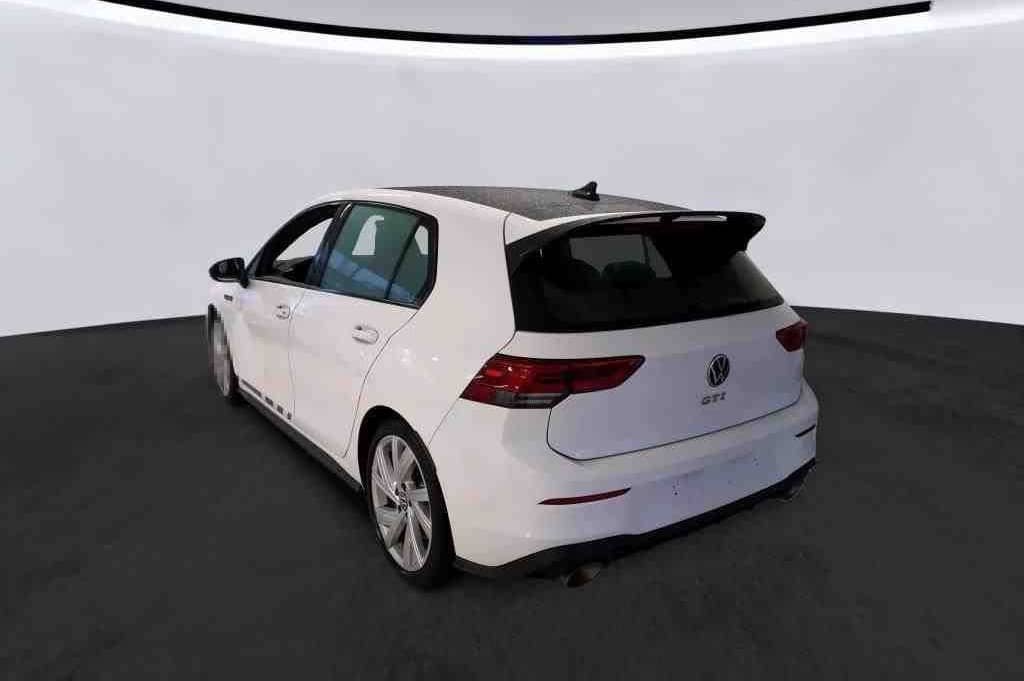 Volkswagen Golf VIII GTI CLUBSPORT 2.0 TSI AKRA KAM H&K LED foto 5