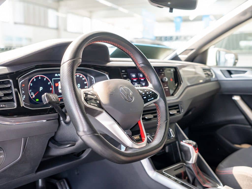 Volkswagen Polo GTI 2,0 l TSI DSG MATRIX-LED SPURH. SHZ BT foto 20