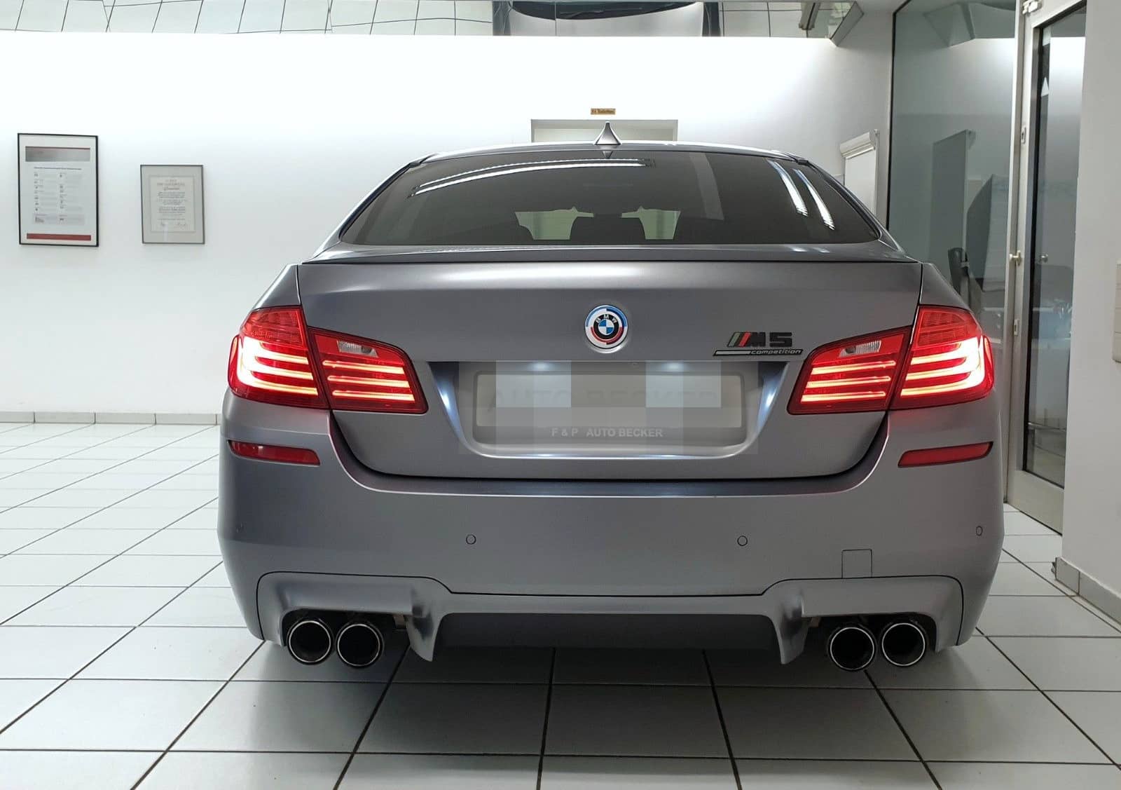 BMW M5 Competition Frozen Grey Deutsches KFZ foto 4