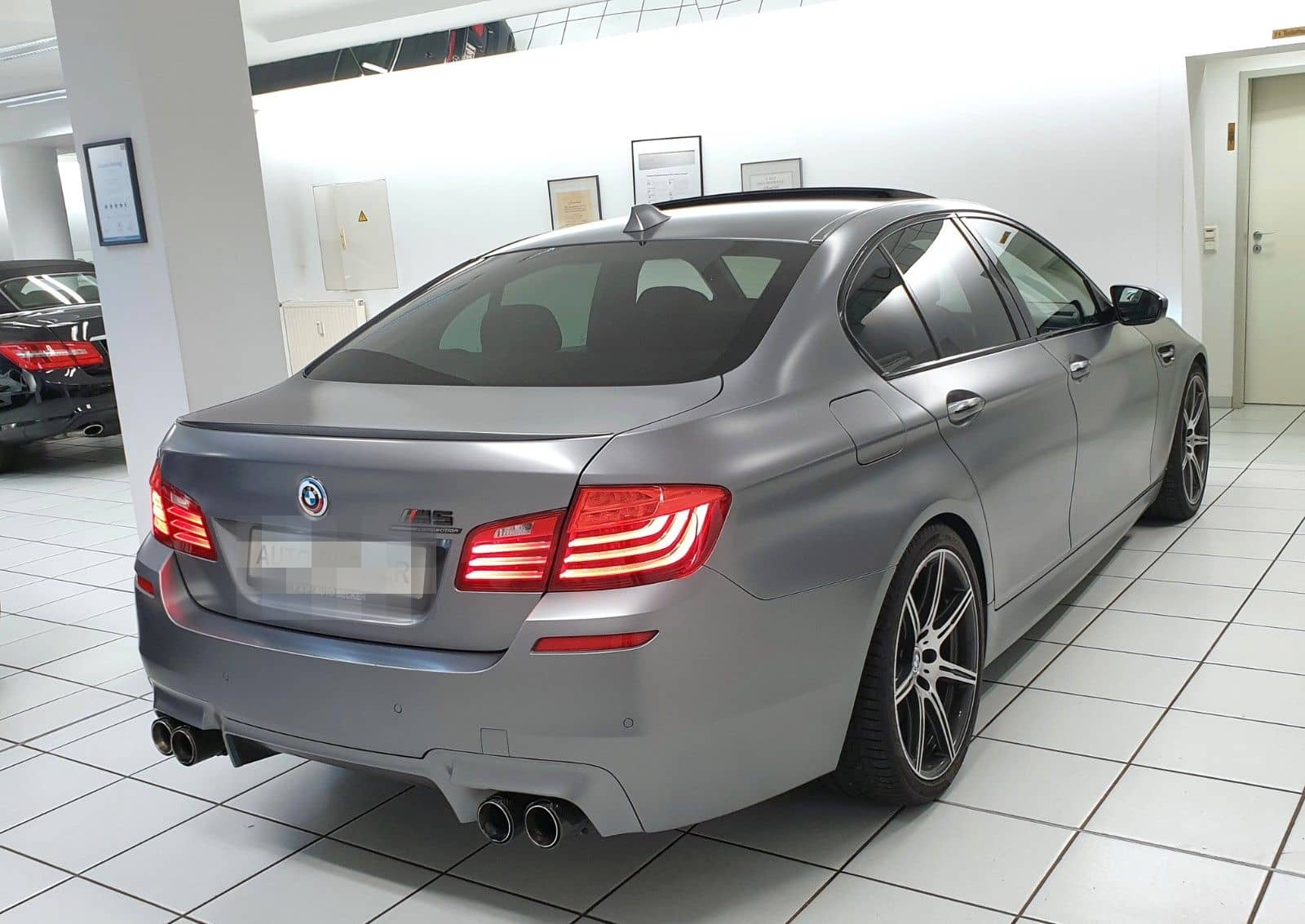 BMW M5 Competition Frozen Grey Deutsches KFZ foto 6