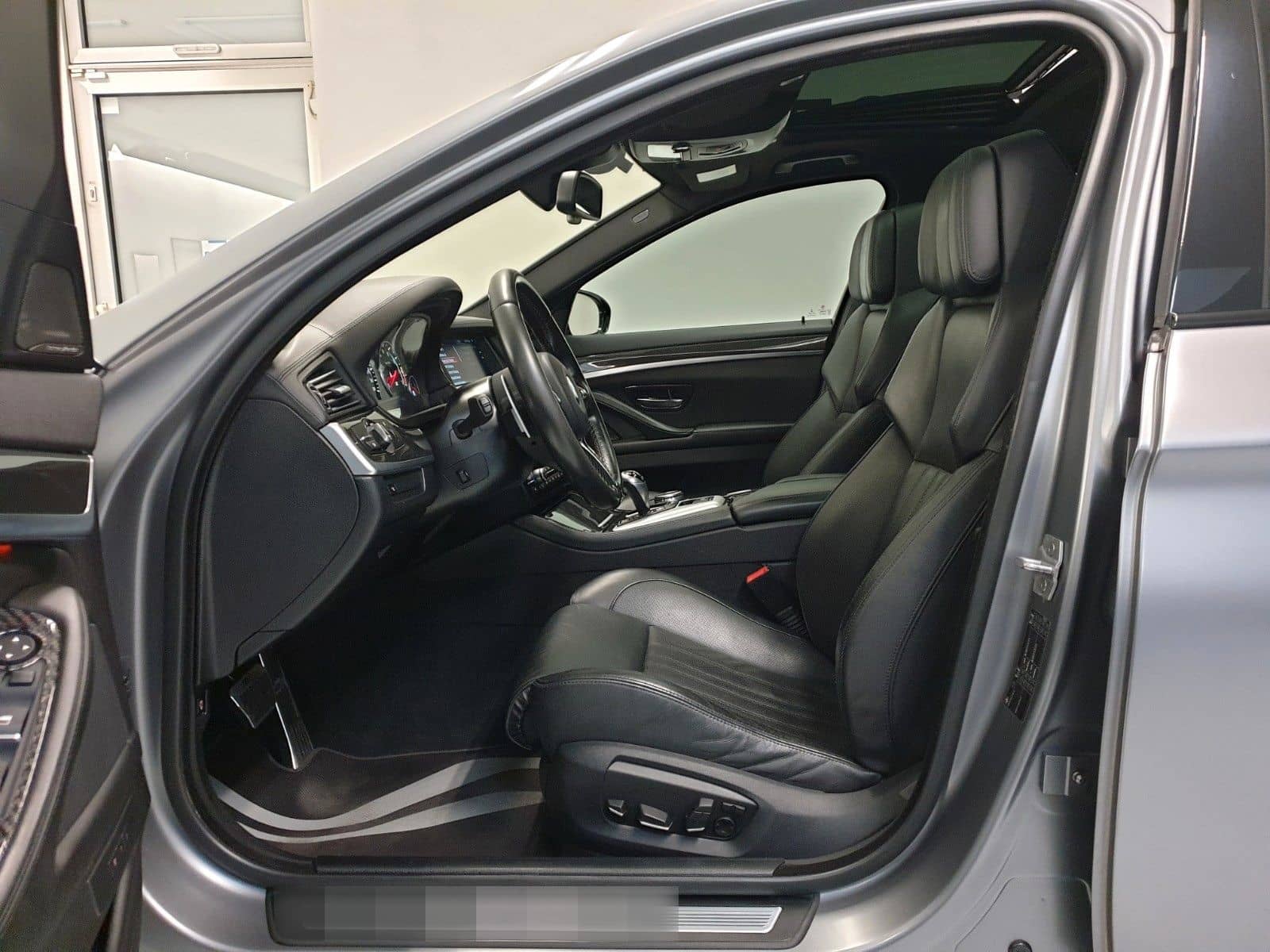 BMW M5 Competition Frozen Grey Deutsches KFZ foto 9