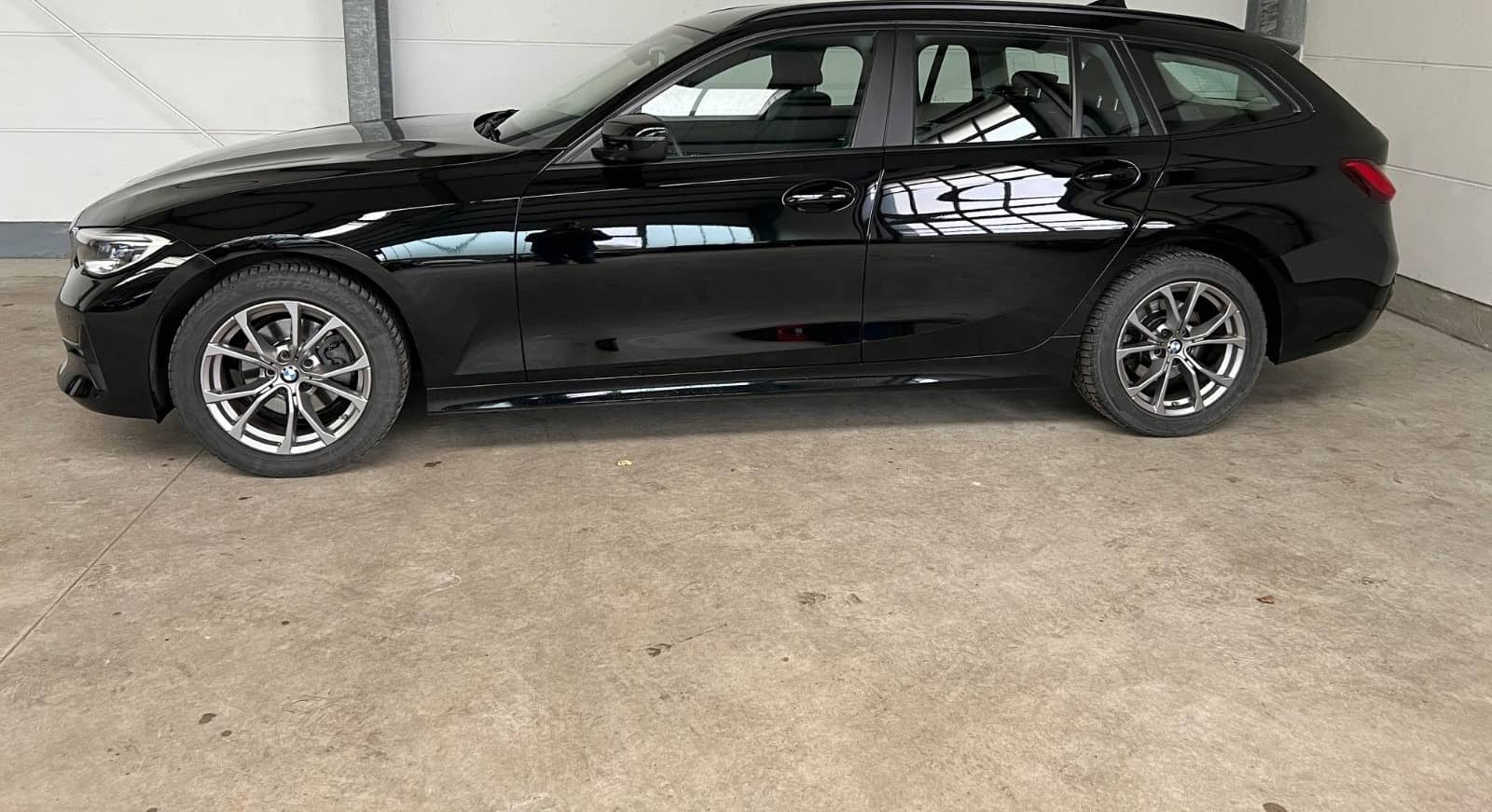 BMW 320d Touring  xDrive+Laser+HUD+Business+1.Hand foto 2