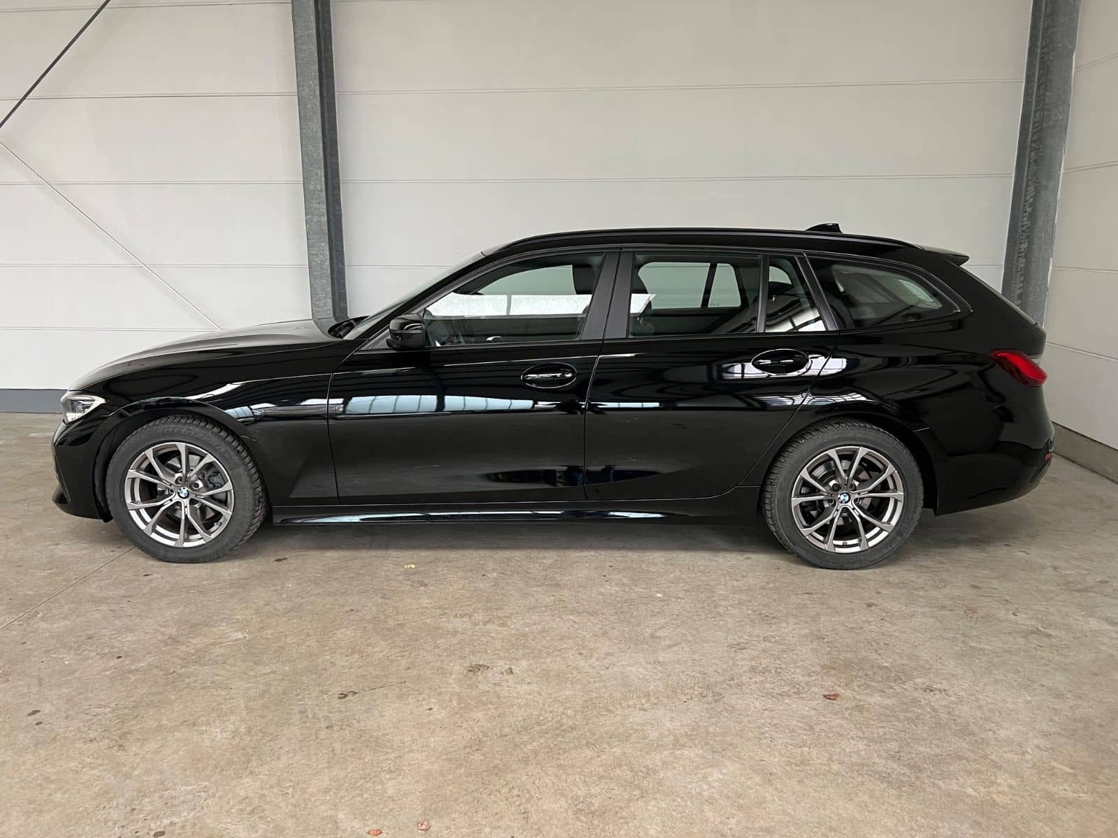 BMW 320d Touring  xDrive+Laser+HUD+Business+1.Hand foto 19