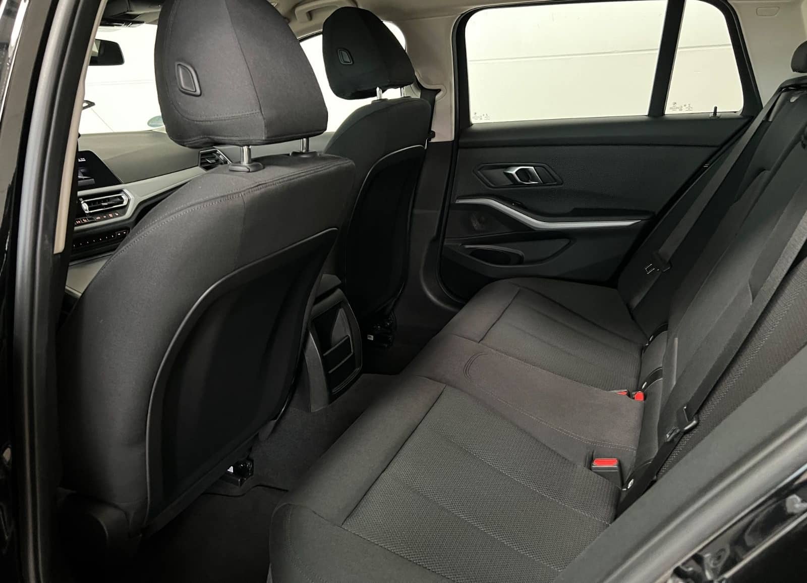 BMW 320d Touring  xDrive+Laser+HUD+Business+1.Hand foto 22