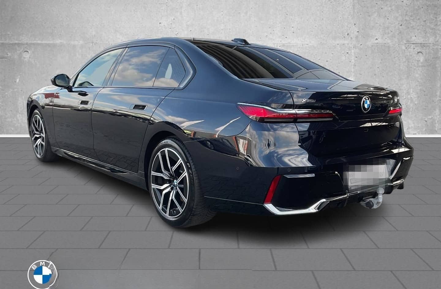 BMW 740 d xDrive M Sport Leasing 999,- brutto o. Anz foto 5