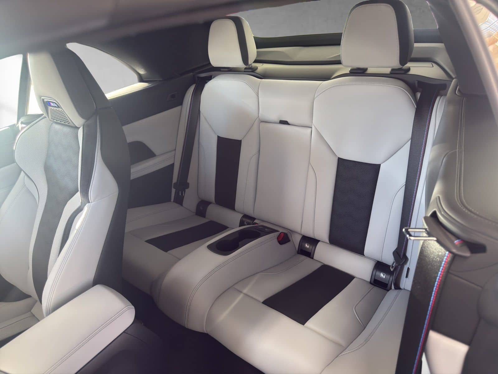 BMW M4 Competition xDrive Cabrio Carbon Exterieur+In foto 10