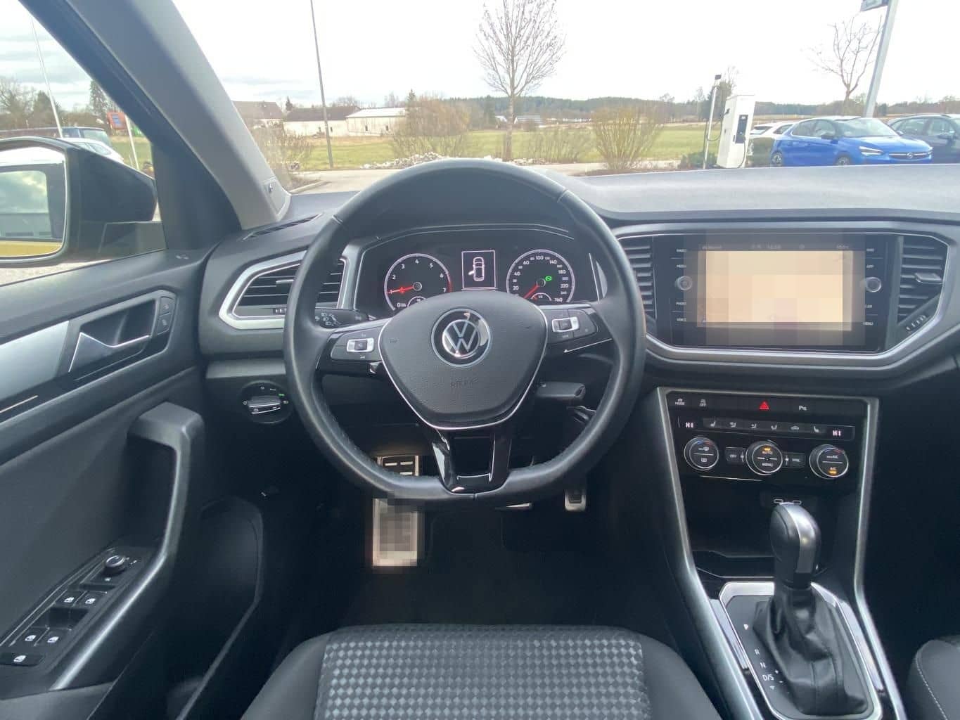 Volkswagen T-Roc 1.5 TSI DSG Active BEATS+EL.HECKAPP-CONNEC foto 11